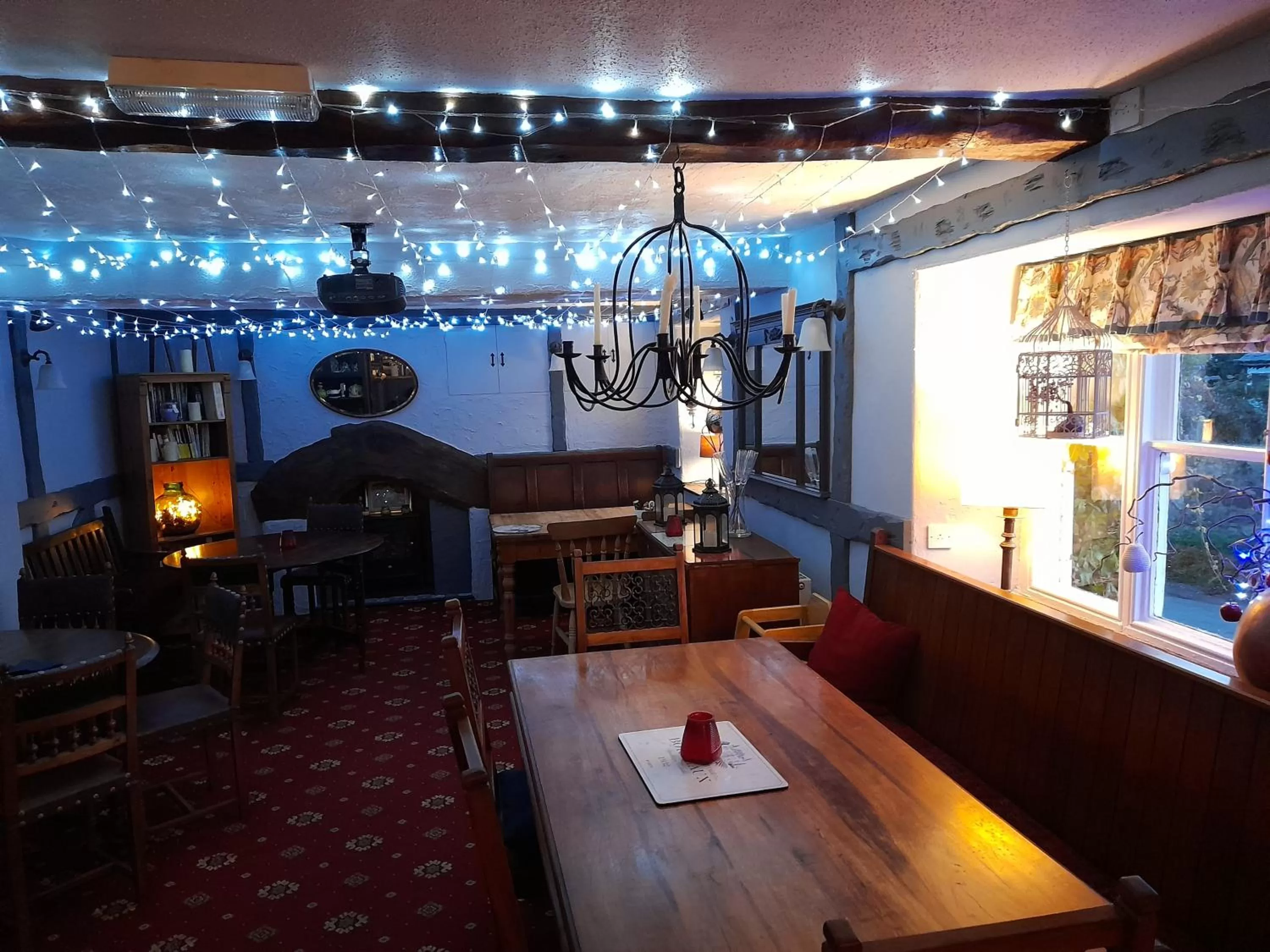 Restaurant/places to eat in The Golden Lion Inn