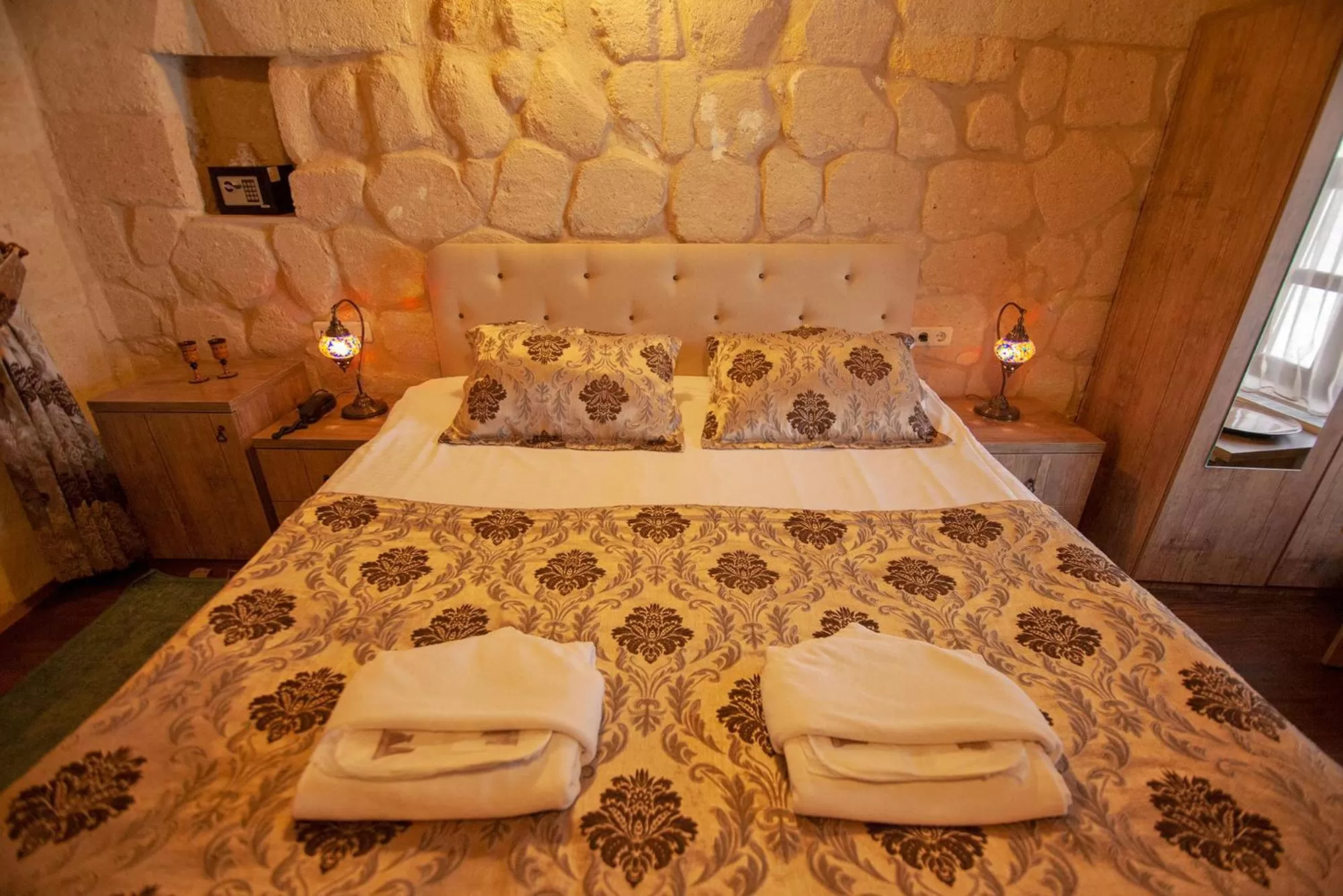 Bed in Diamond of Cappadocia