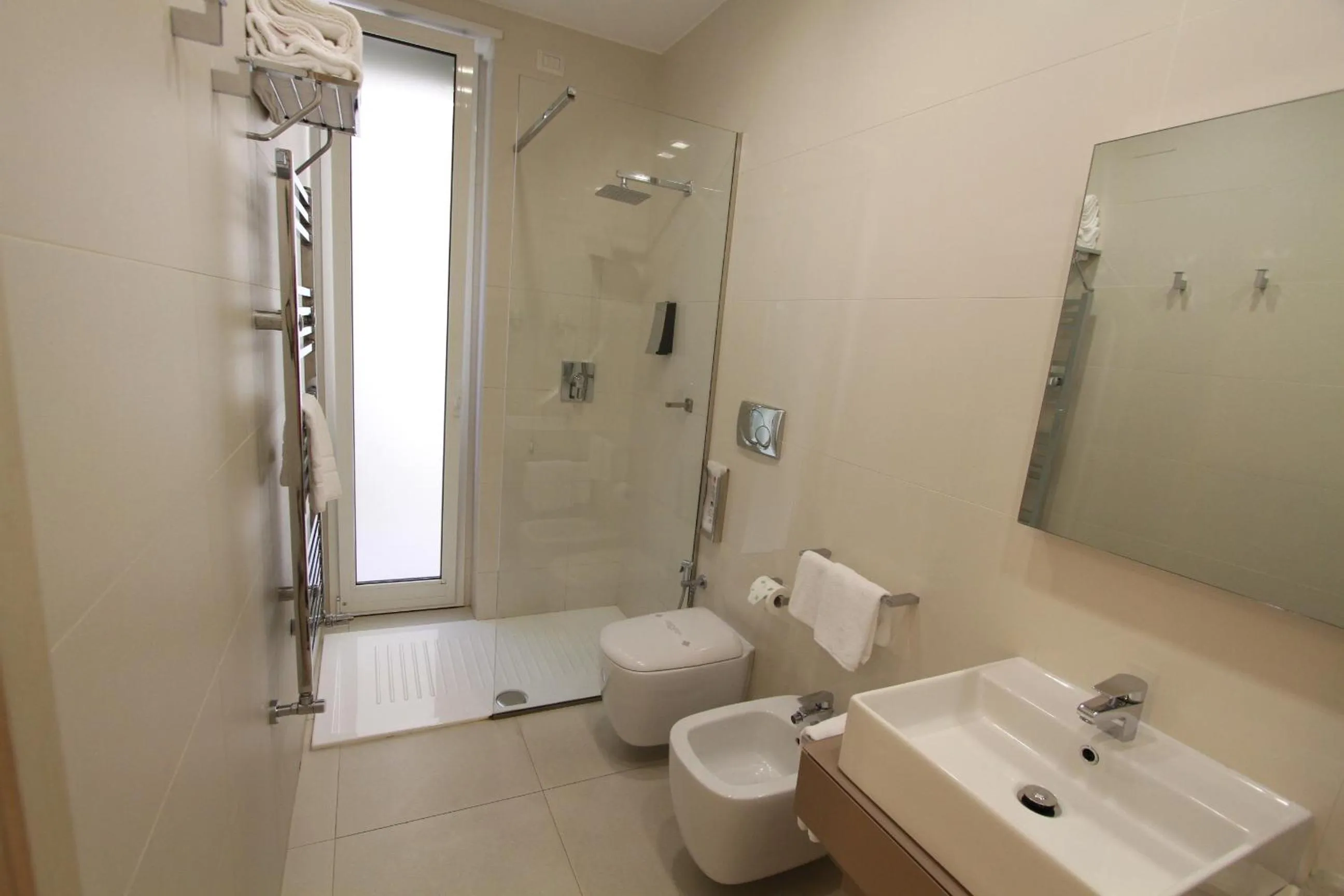 Day in Soglow Business Class Hotel