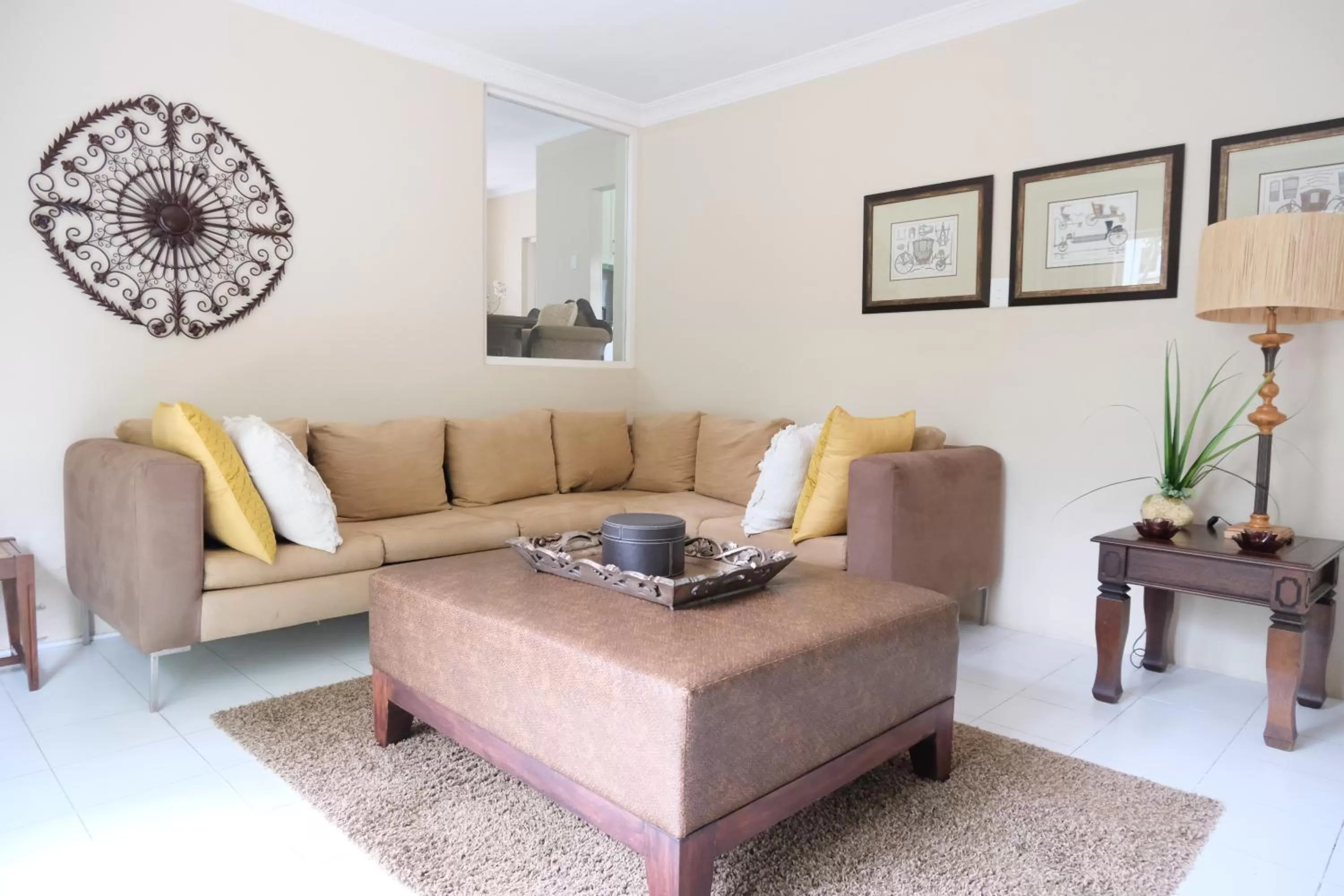 Living room in The Whitehouse Bed and Breakfast