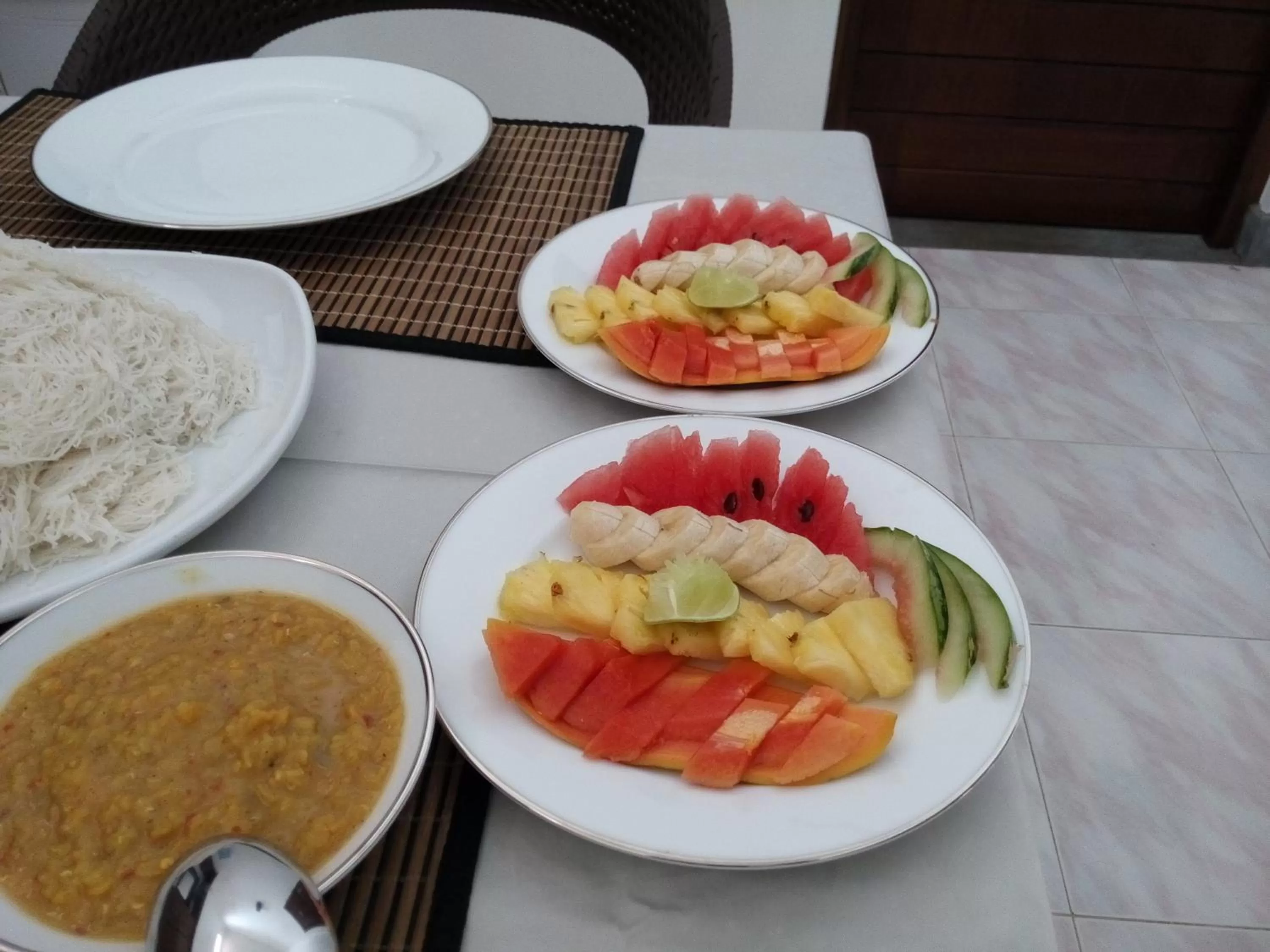 Food in Inlak Garden Hotel