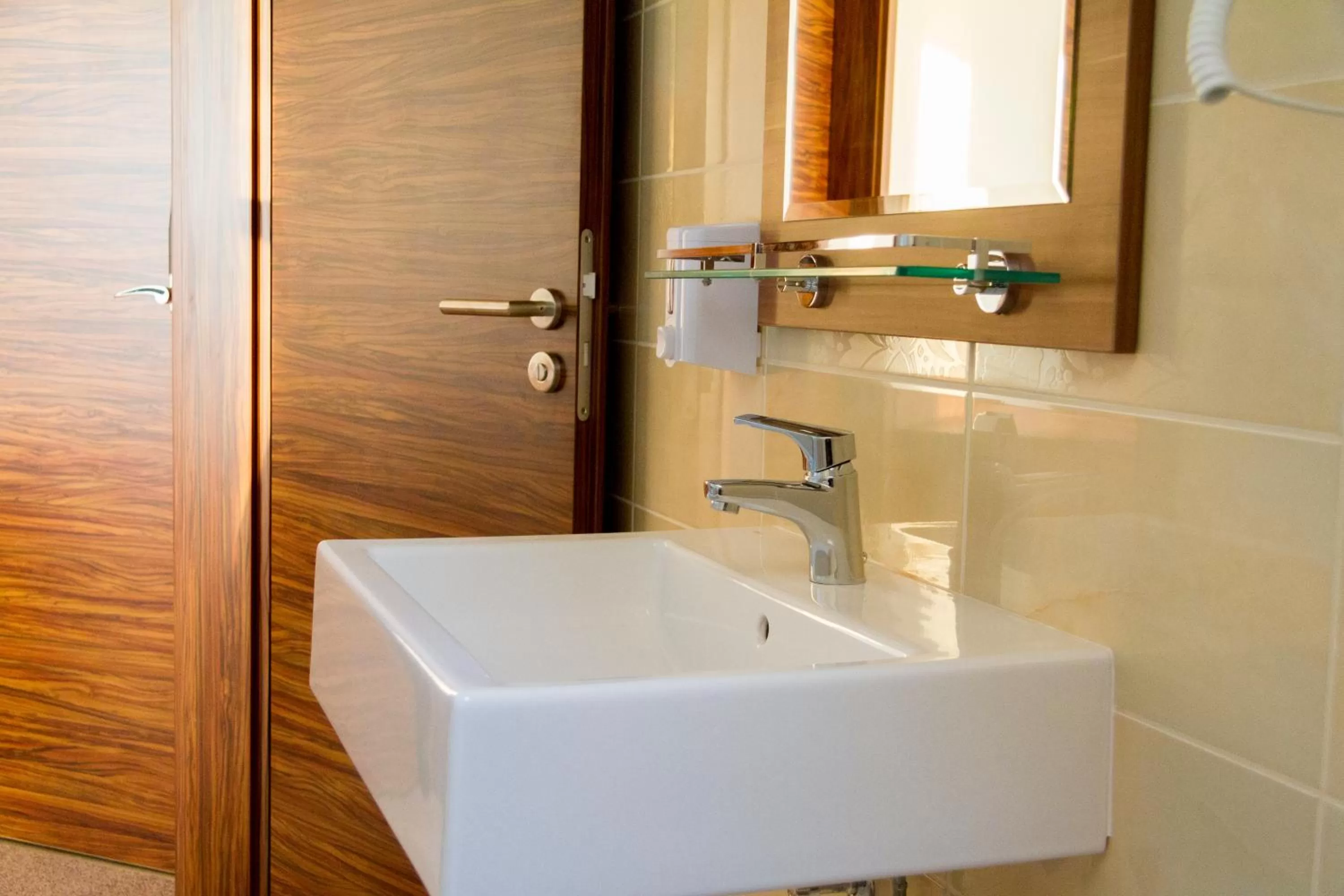 Bathroom in Simbad Hotel & Bar Superior