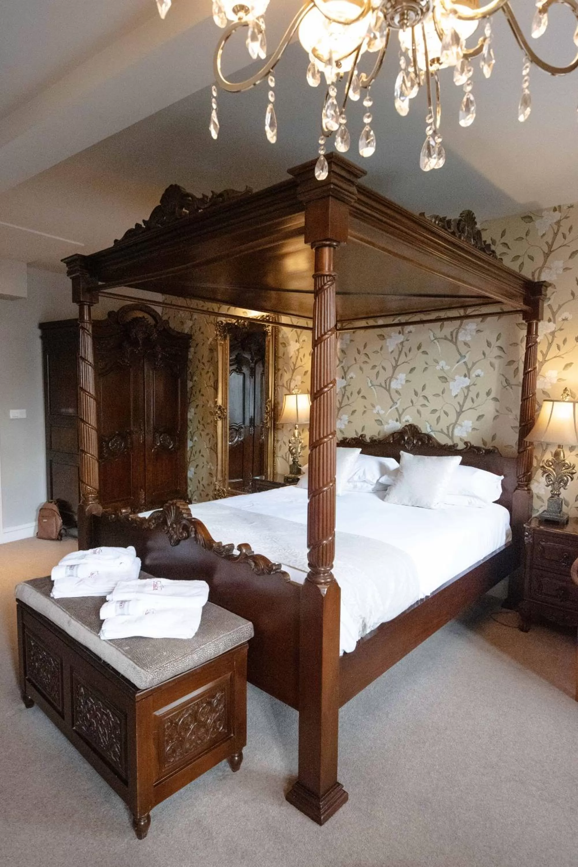 Bed in Logis Hotel De France