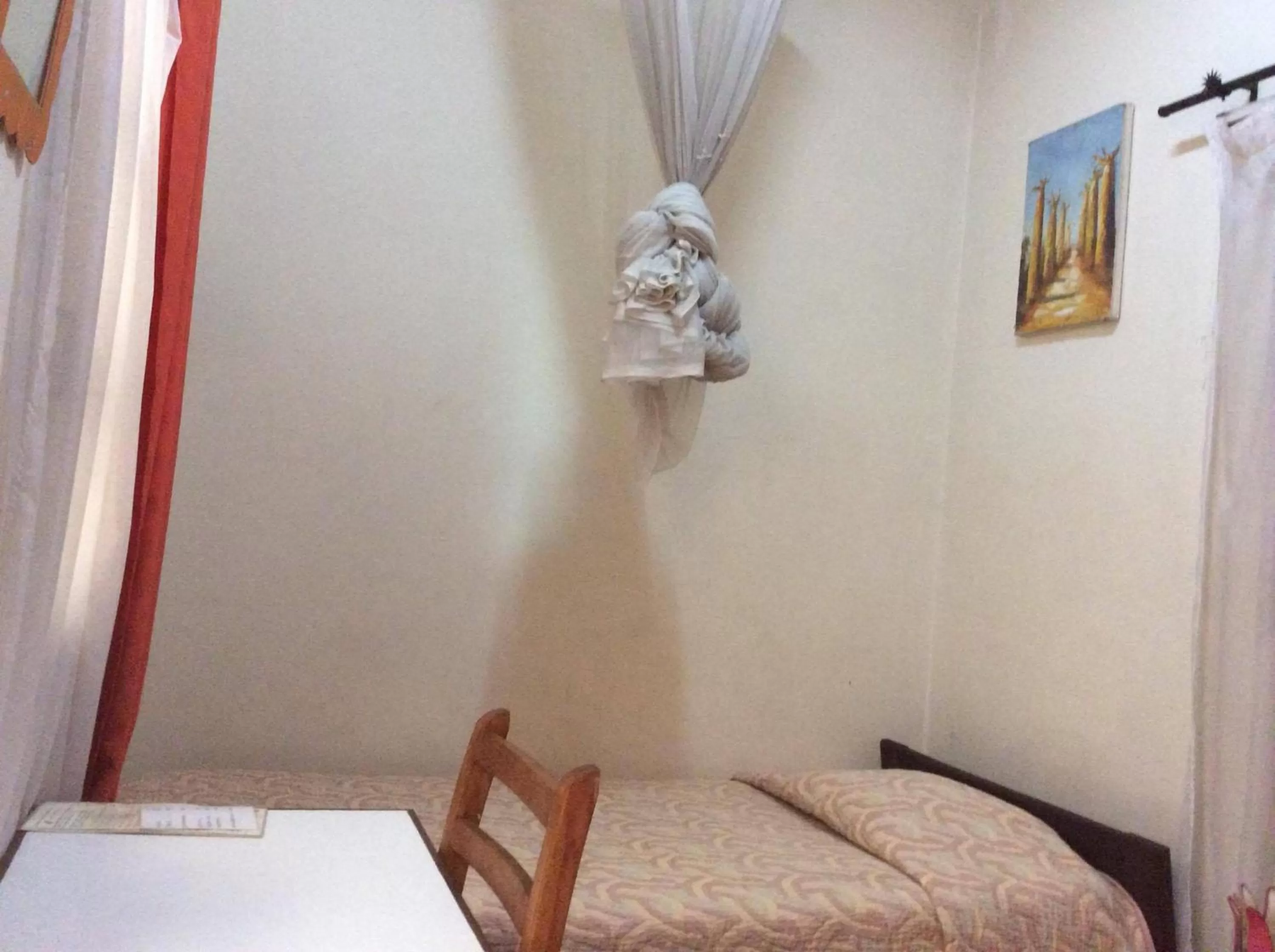 Bed, TV/Entertainment Center in TANA-JACARANDA