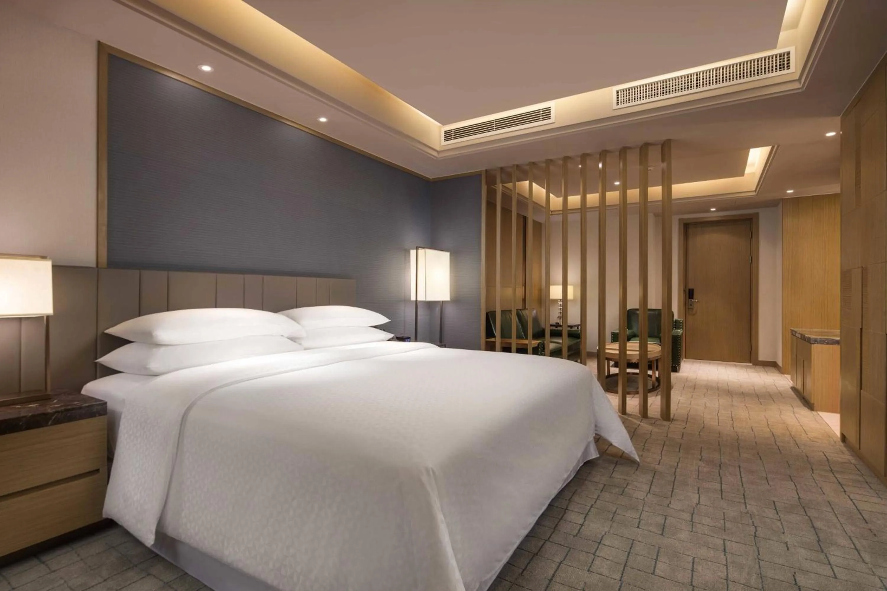 Triple Room Suite in Four Points by Sheraton Hefei, Baohe