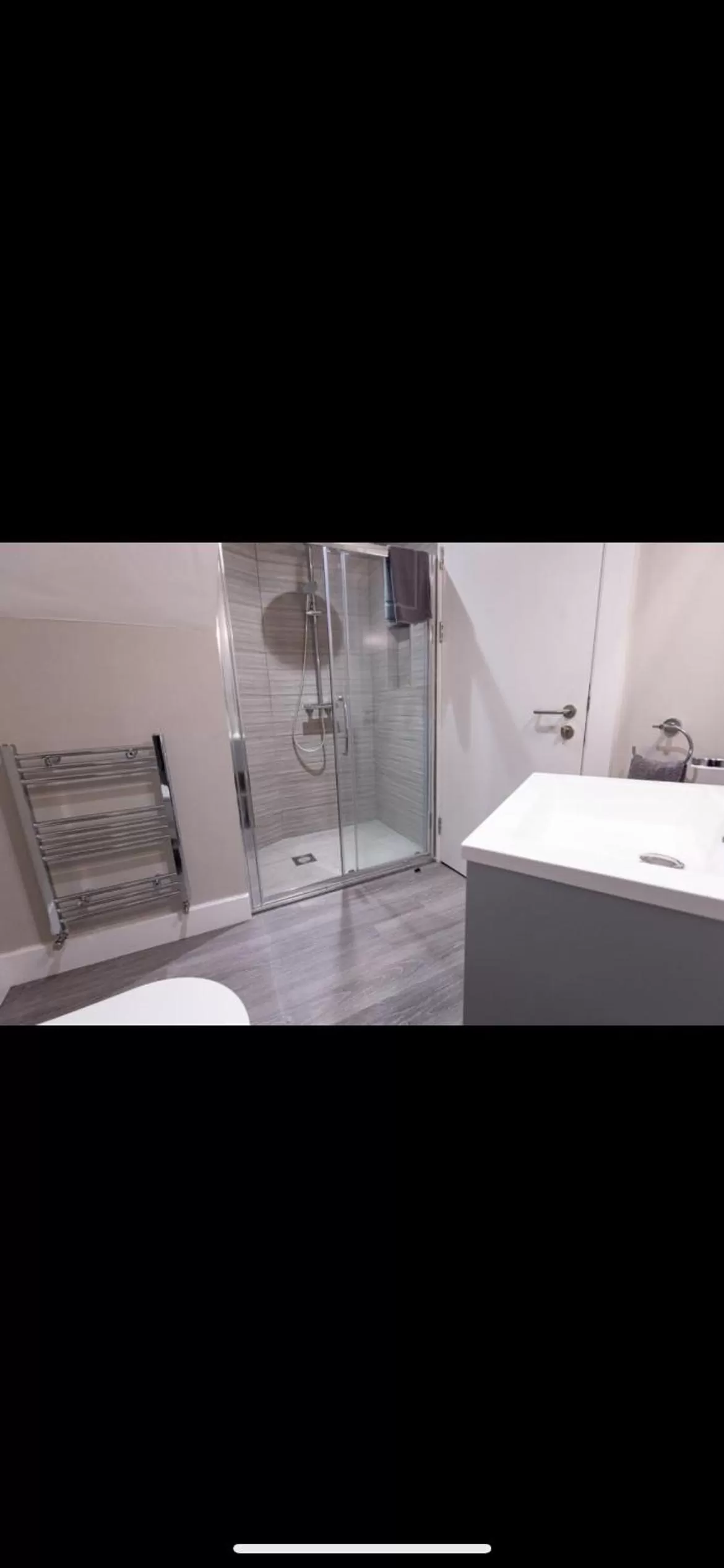 Behan's Horseshoe Bar & Restaurant