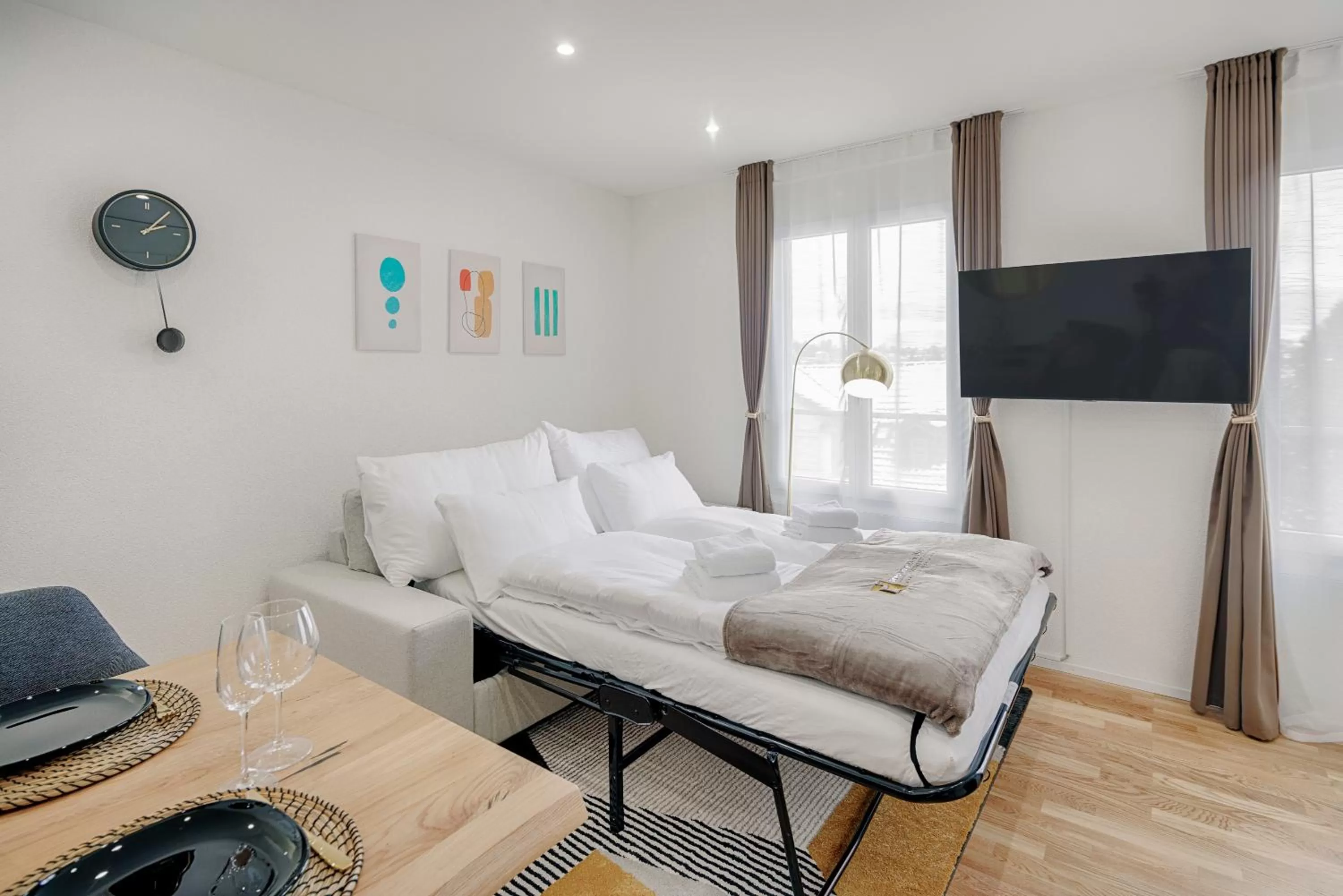 Bed in VISIMO Apartments St Georgen-Strasse St Gallen - Design City Nature