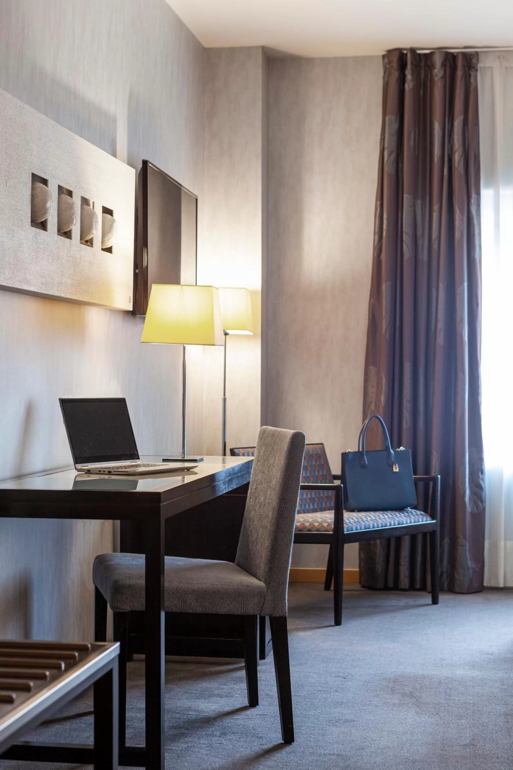 TV and multimedia in Hotel Macià Real De La Alhambra