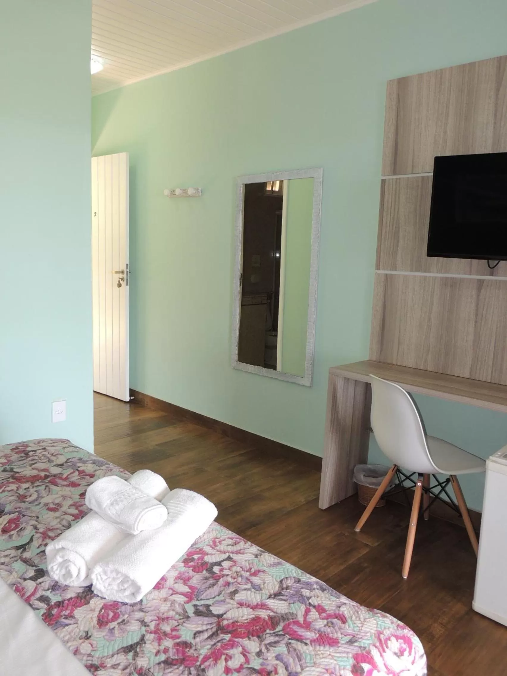 Decorative detail, TV/Entertainment Center in Pousada Akaroa