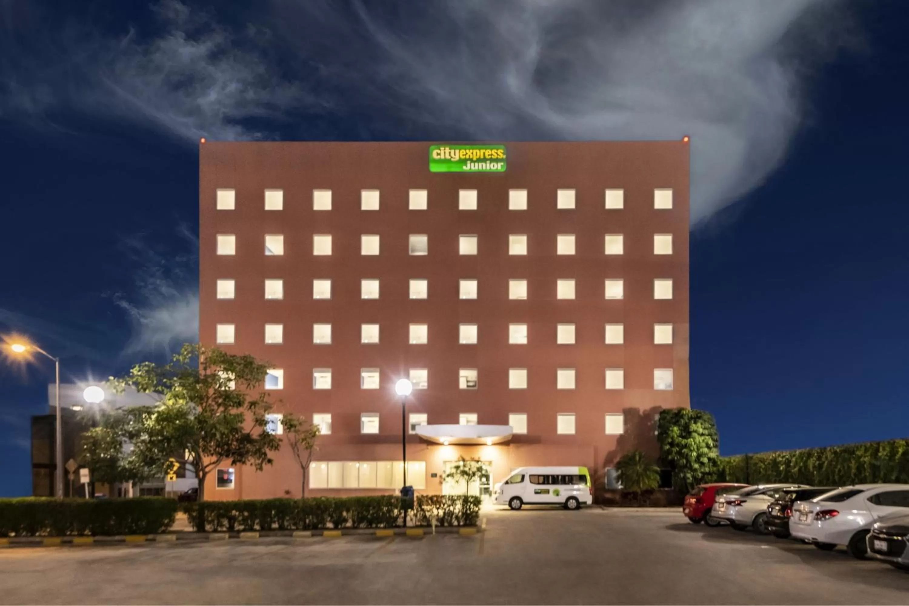 Property building in City Express Junior by Marriott Merida Altabrisa