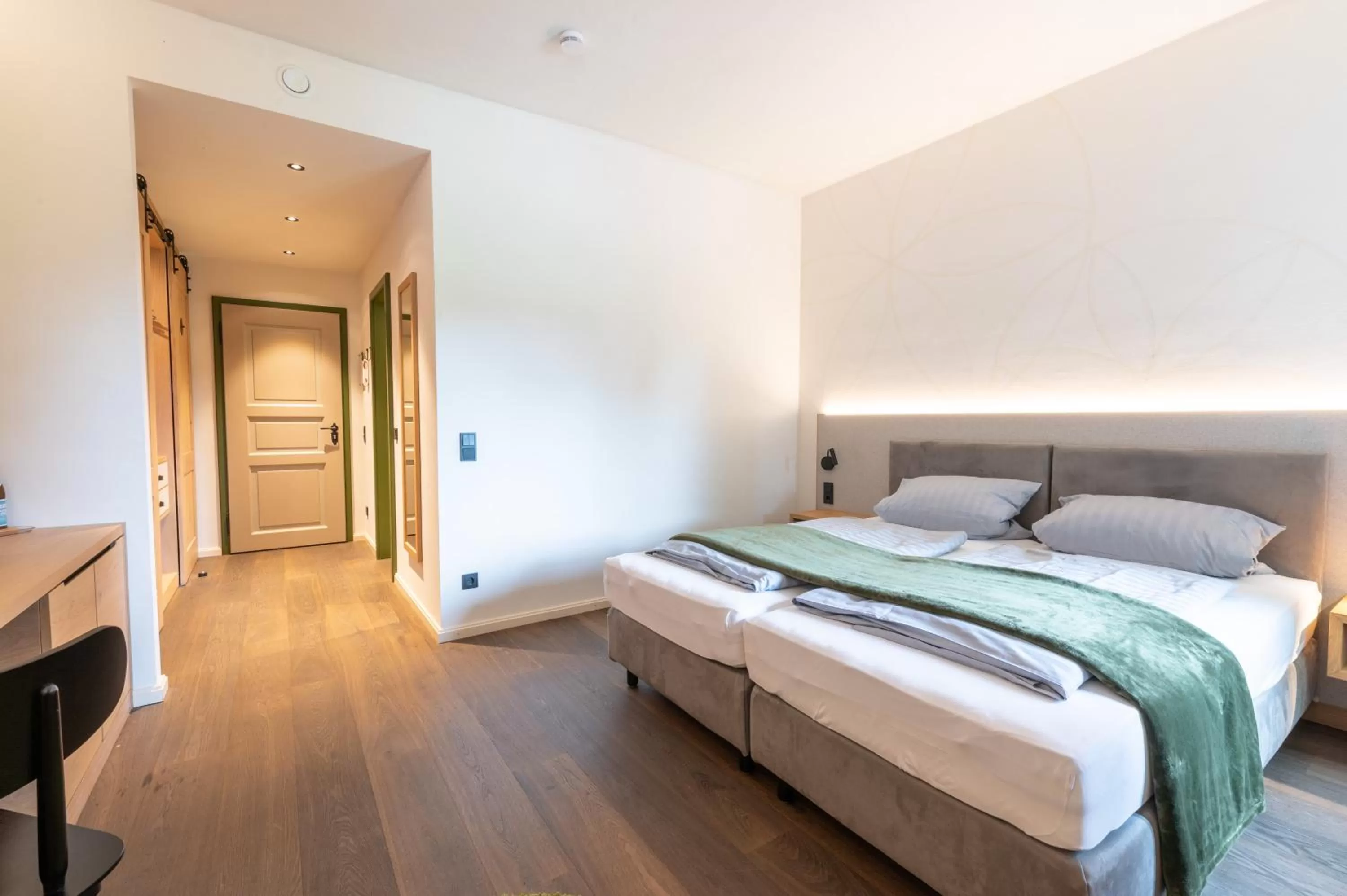 Bed in LANDHOTEL ALTE ZOLLSTATION- Historical Building