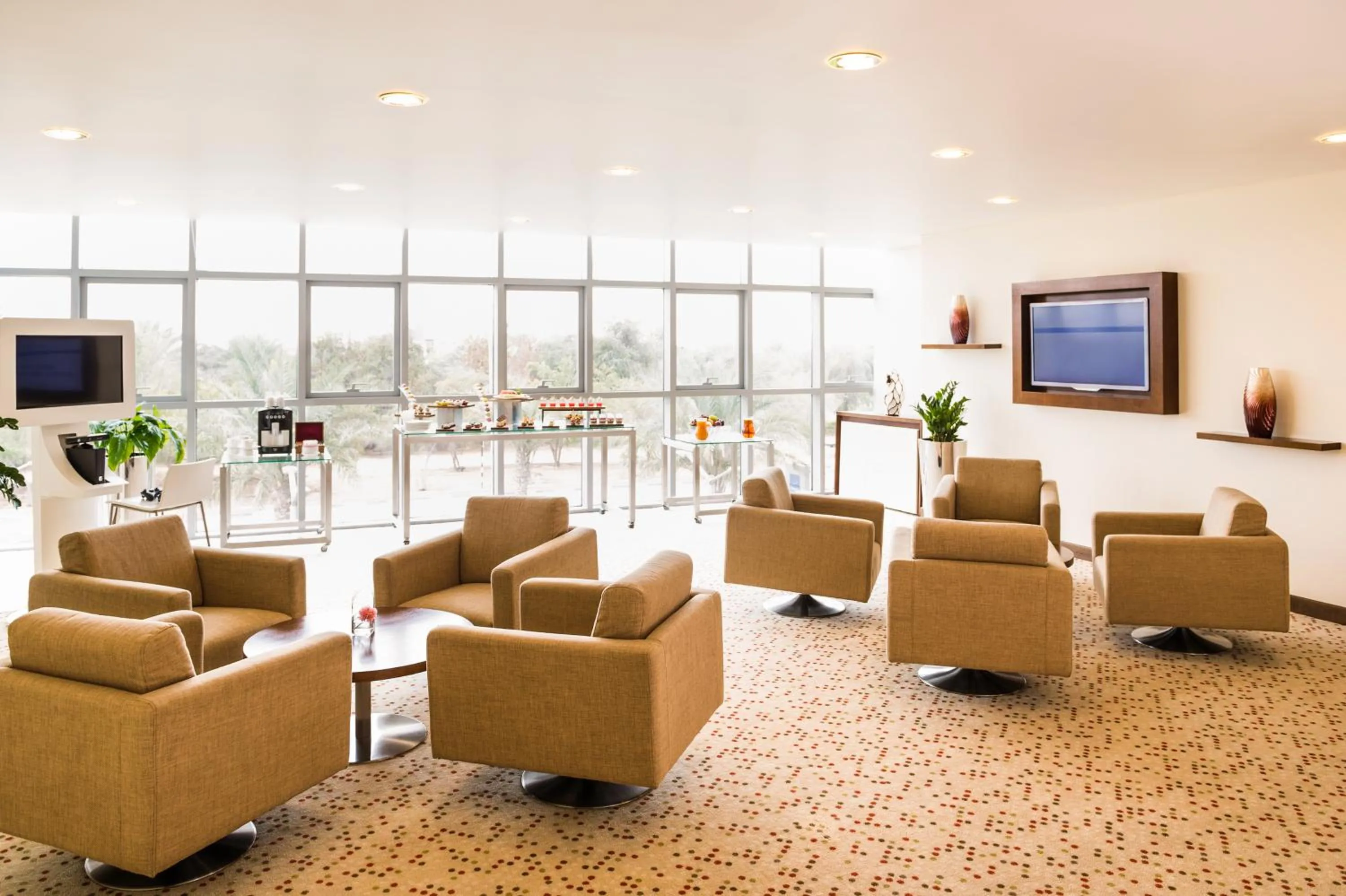 Business facilities in Ibis Abu Dhabi Gate