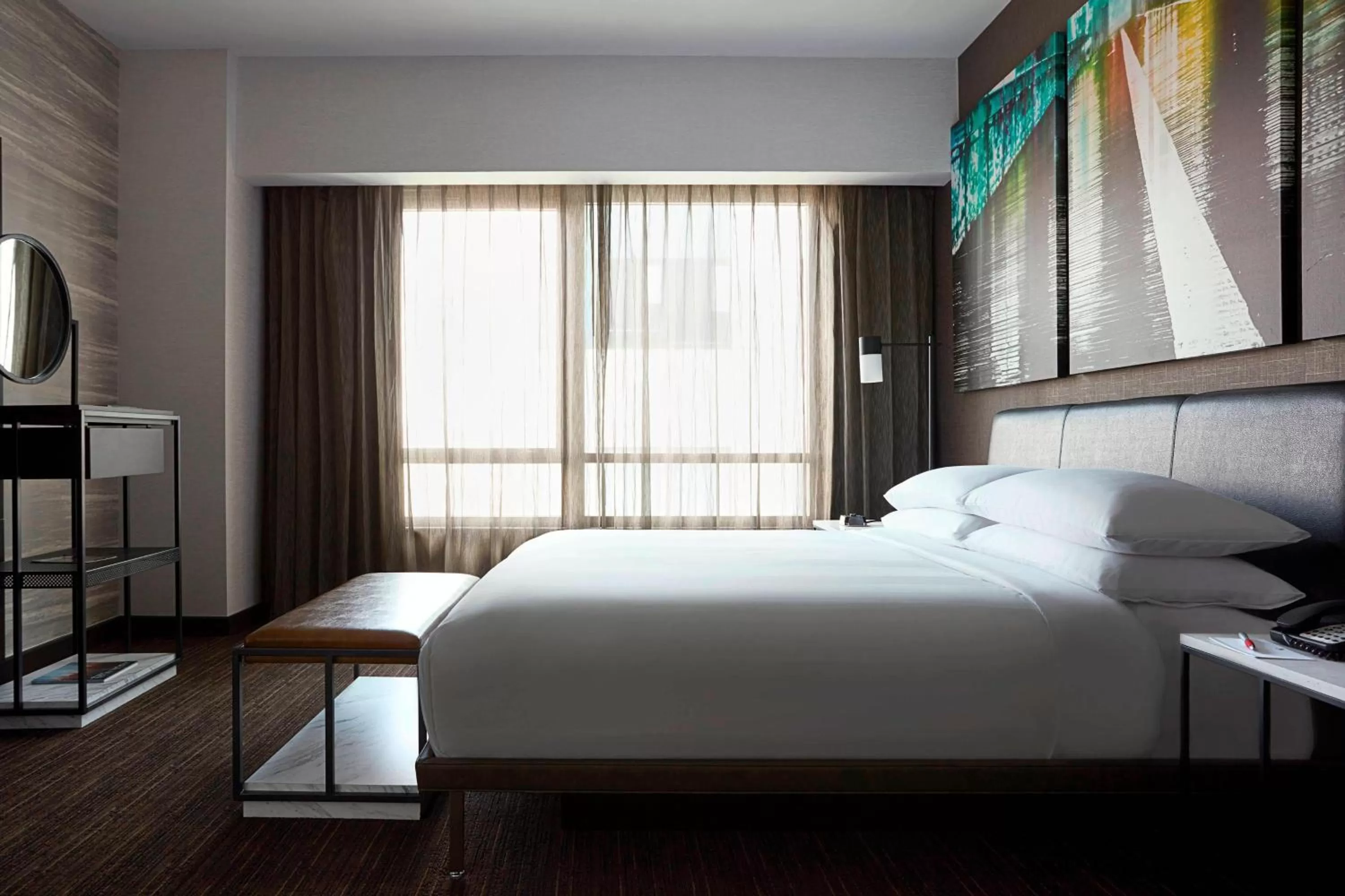 Bedroom, Bed in New York Marriott at the Brooklyn Bridge