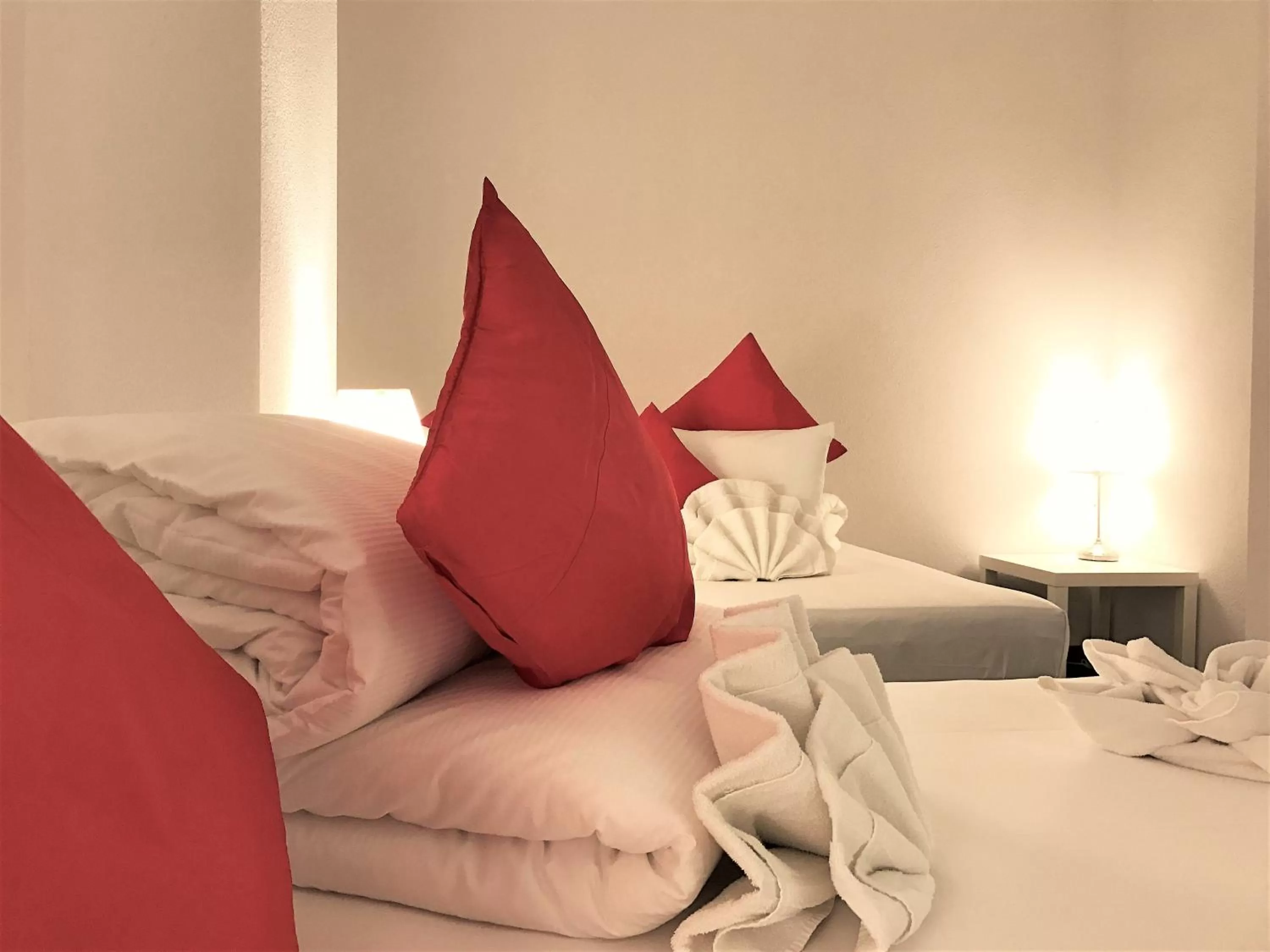 Bedroom, Bed in INSIDE Five