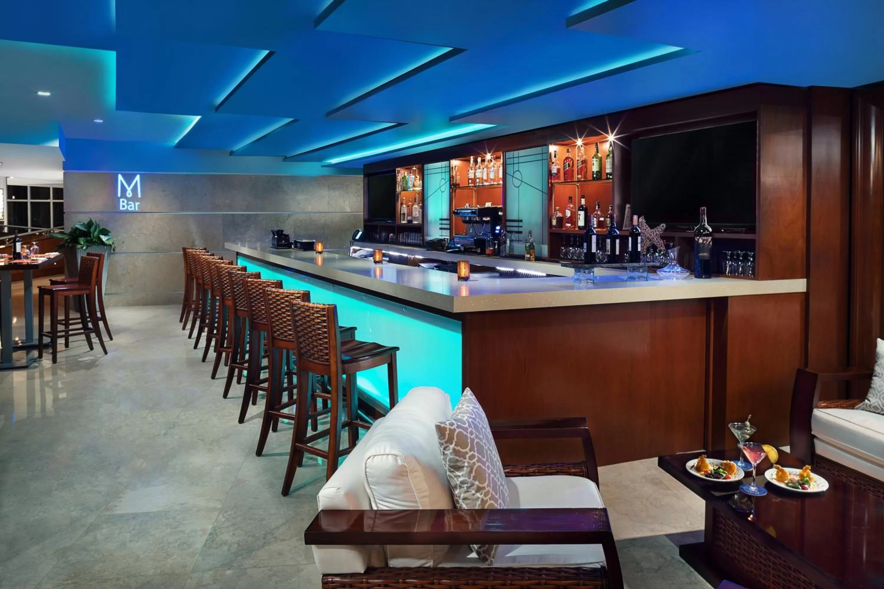 Restaurant/places to eat, Lounge/Bar in Marenas Beach Resort