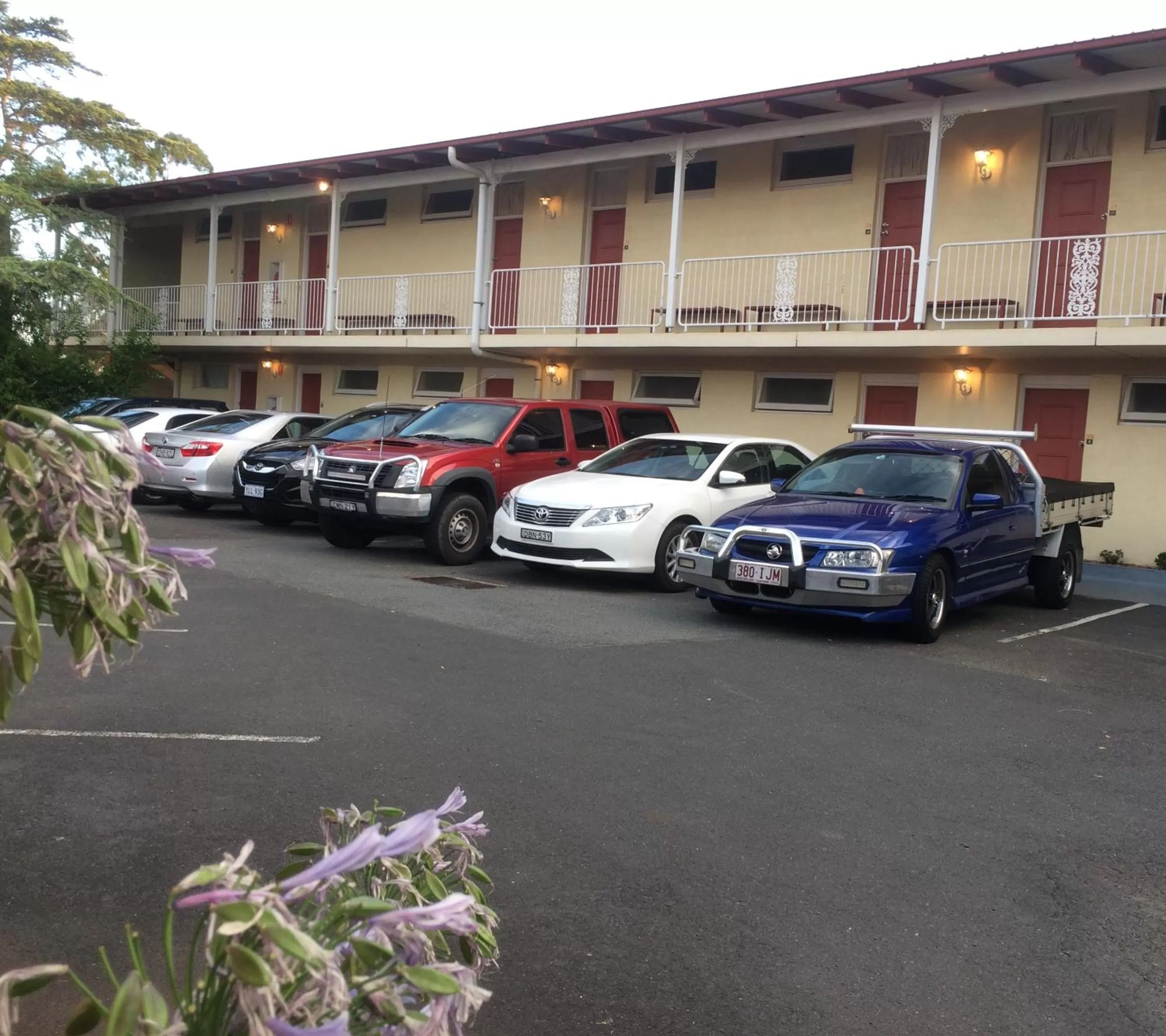Riverview Motor Inn