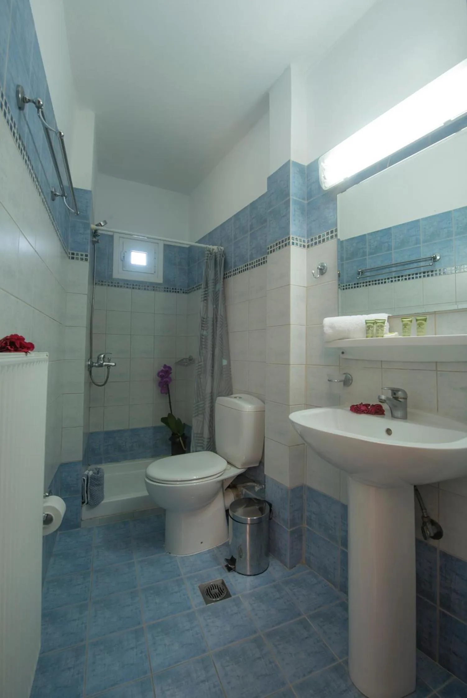 Bathroom in Filoxenia Hotel