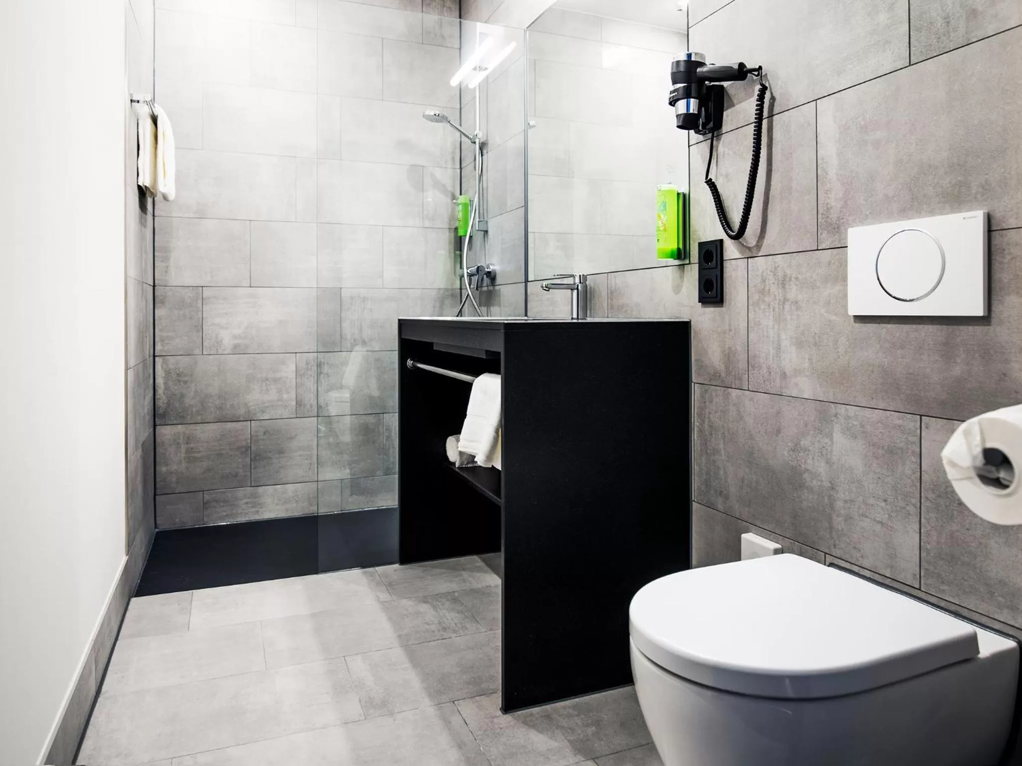 Bathroom in RiKu HOTEL Ulm