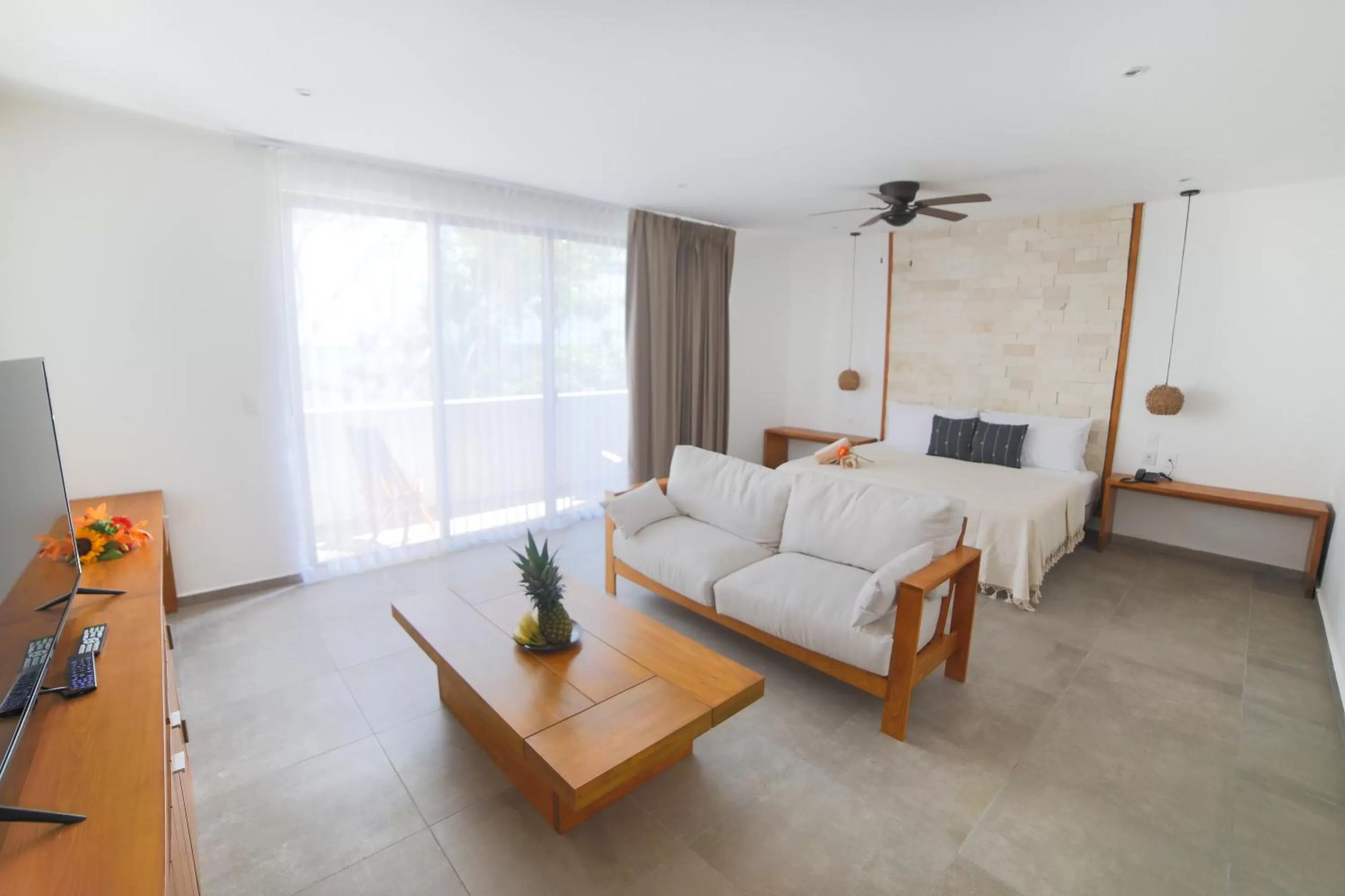 Staff, Bed in Hotel Blanco Tulum Adults Only