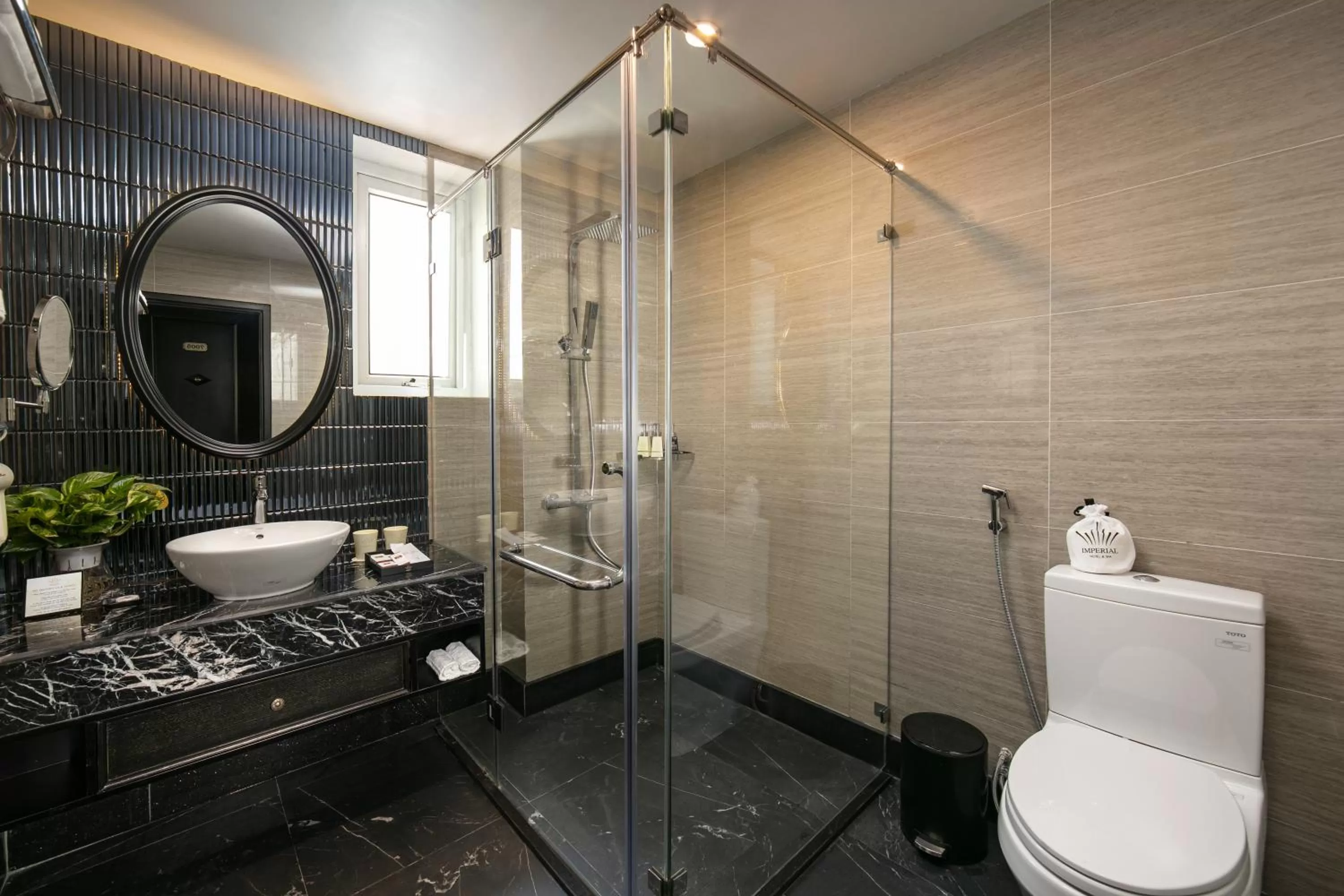 Shower in Imperial Hotel & Spa