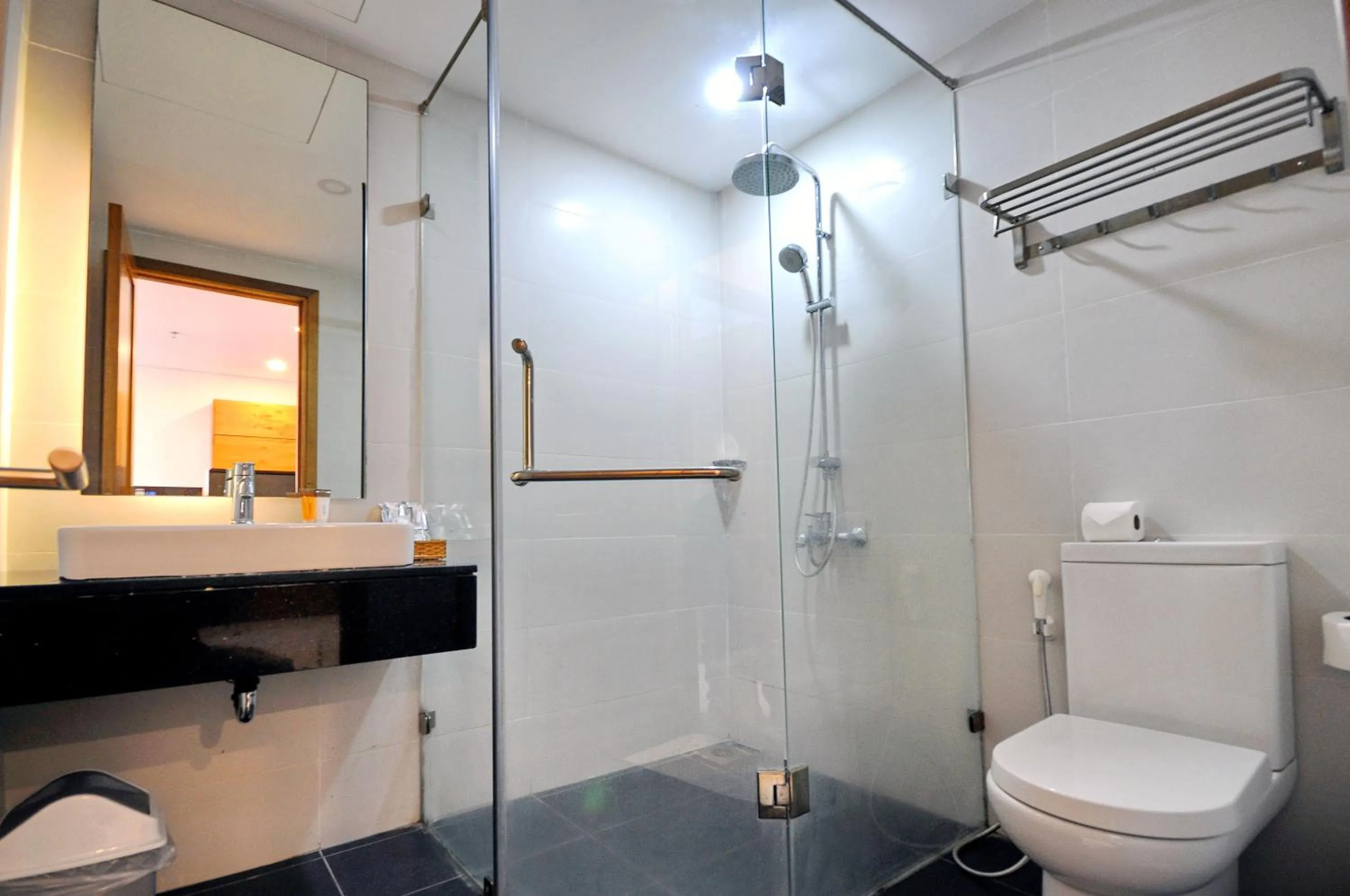 Holi Beach Hotel & Apartments