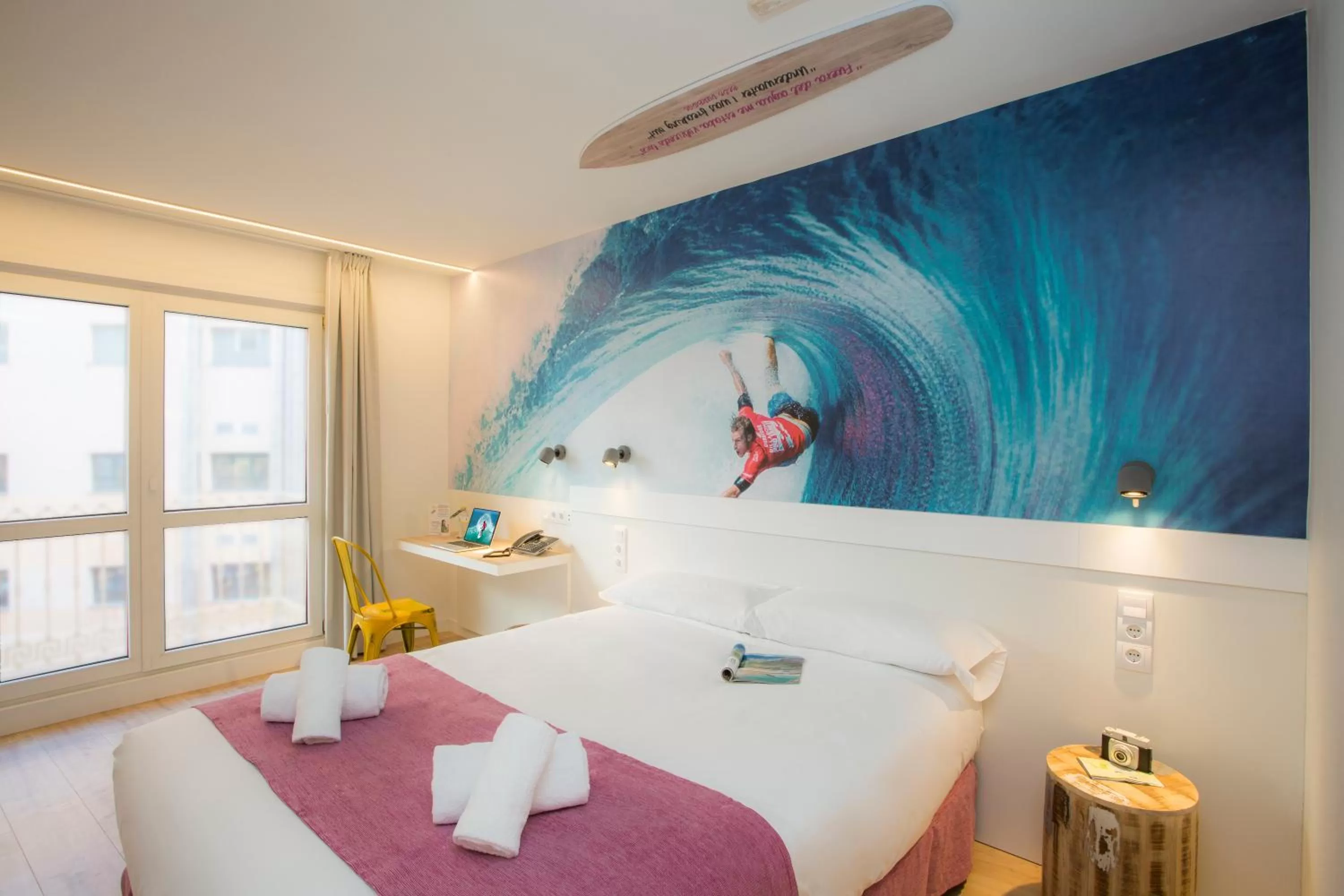 Photo of the whole room, Bed in Casual de las Olas San Sebastián