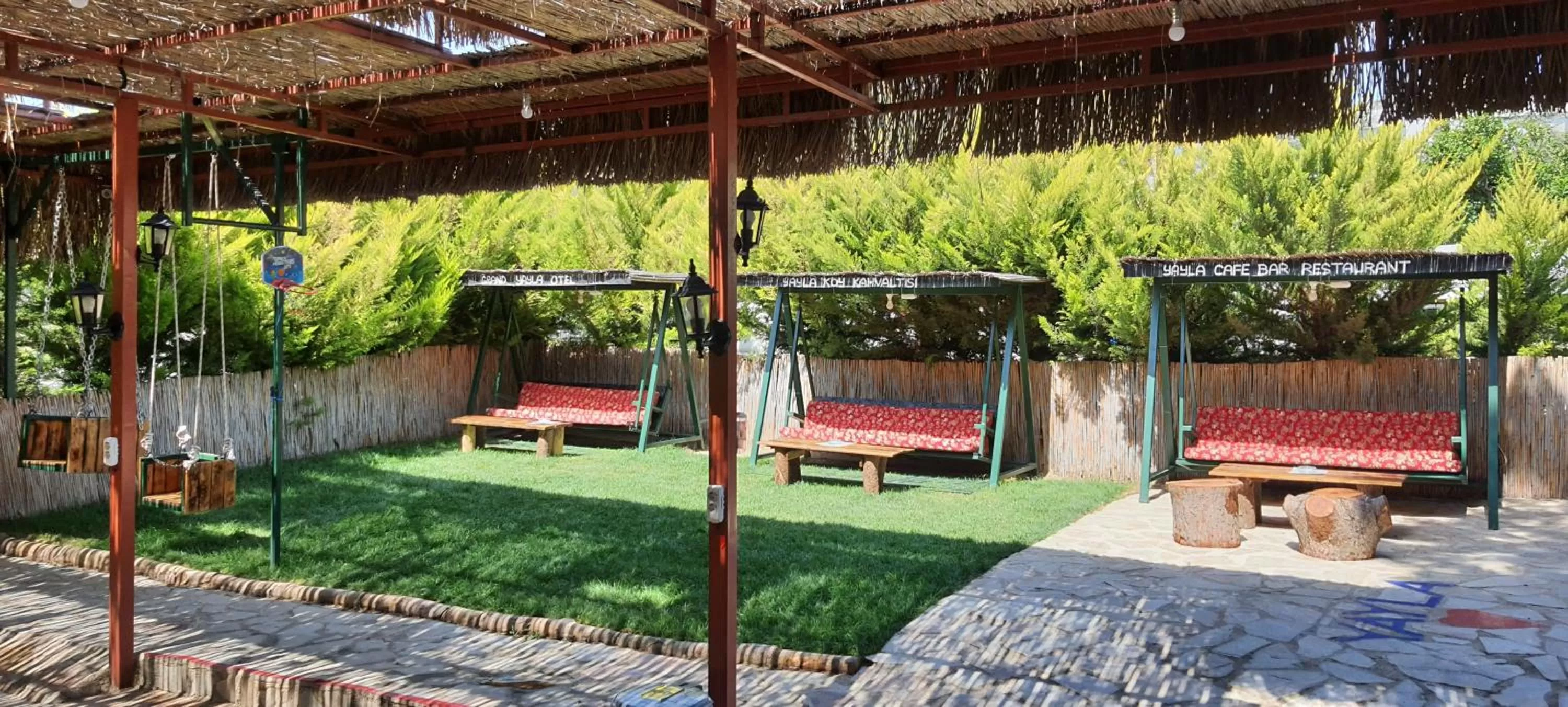 Garden in Grand Yayla Hotel