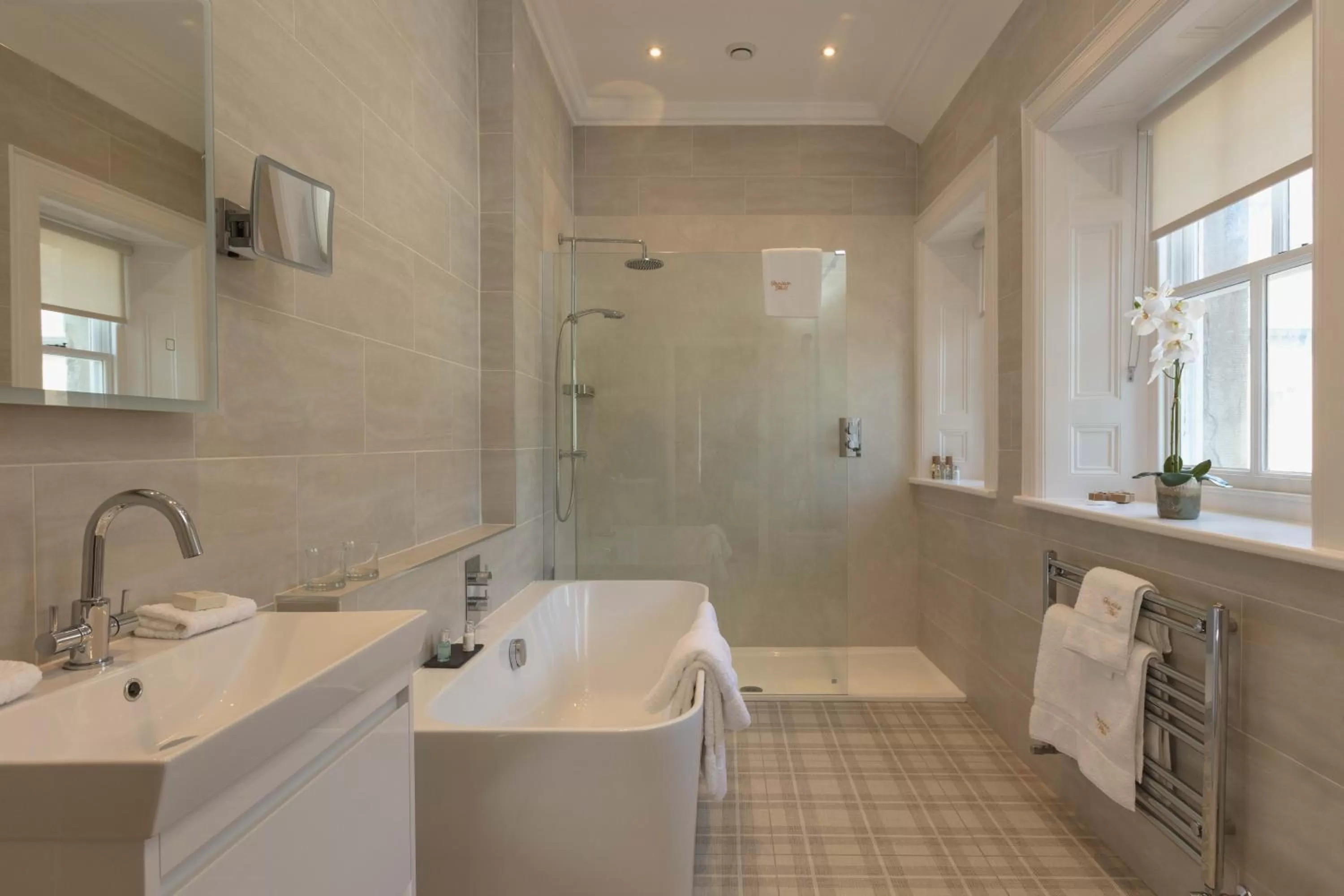 Bathroom in Farlam Hall Hotel & Restaurant