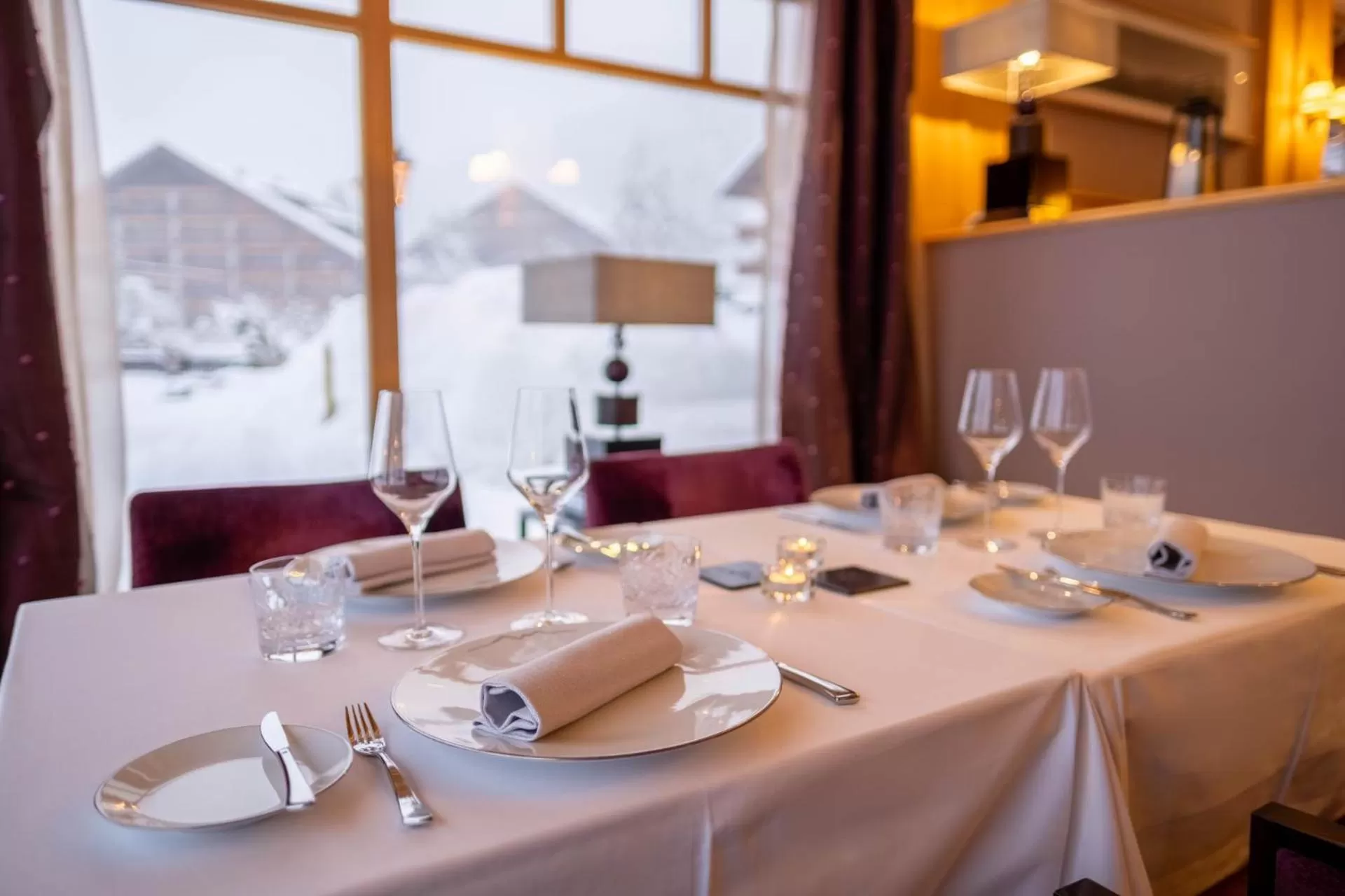 Restaurant/places to eat in Chalet RoyAlp Hôtel & Spa