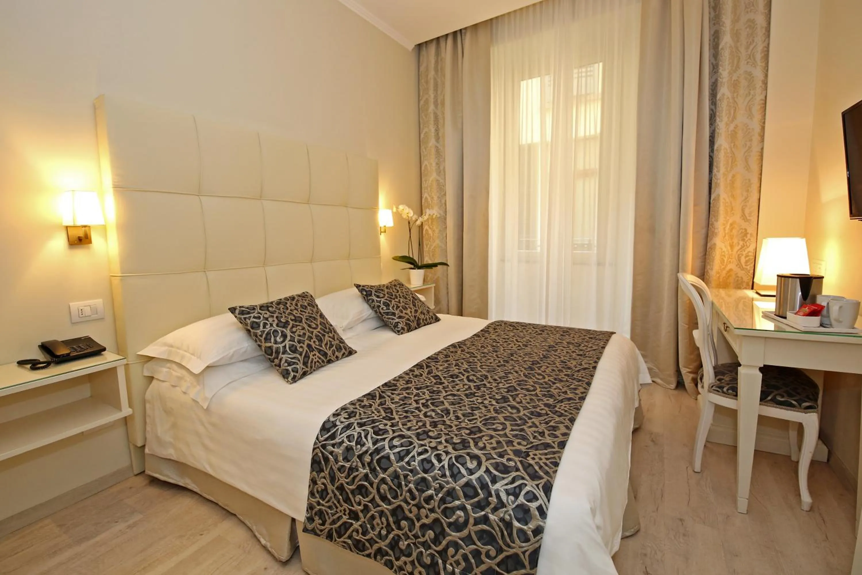 Bedroom, Bed in Hotel Du Lac & SPA