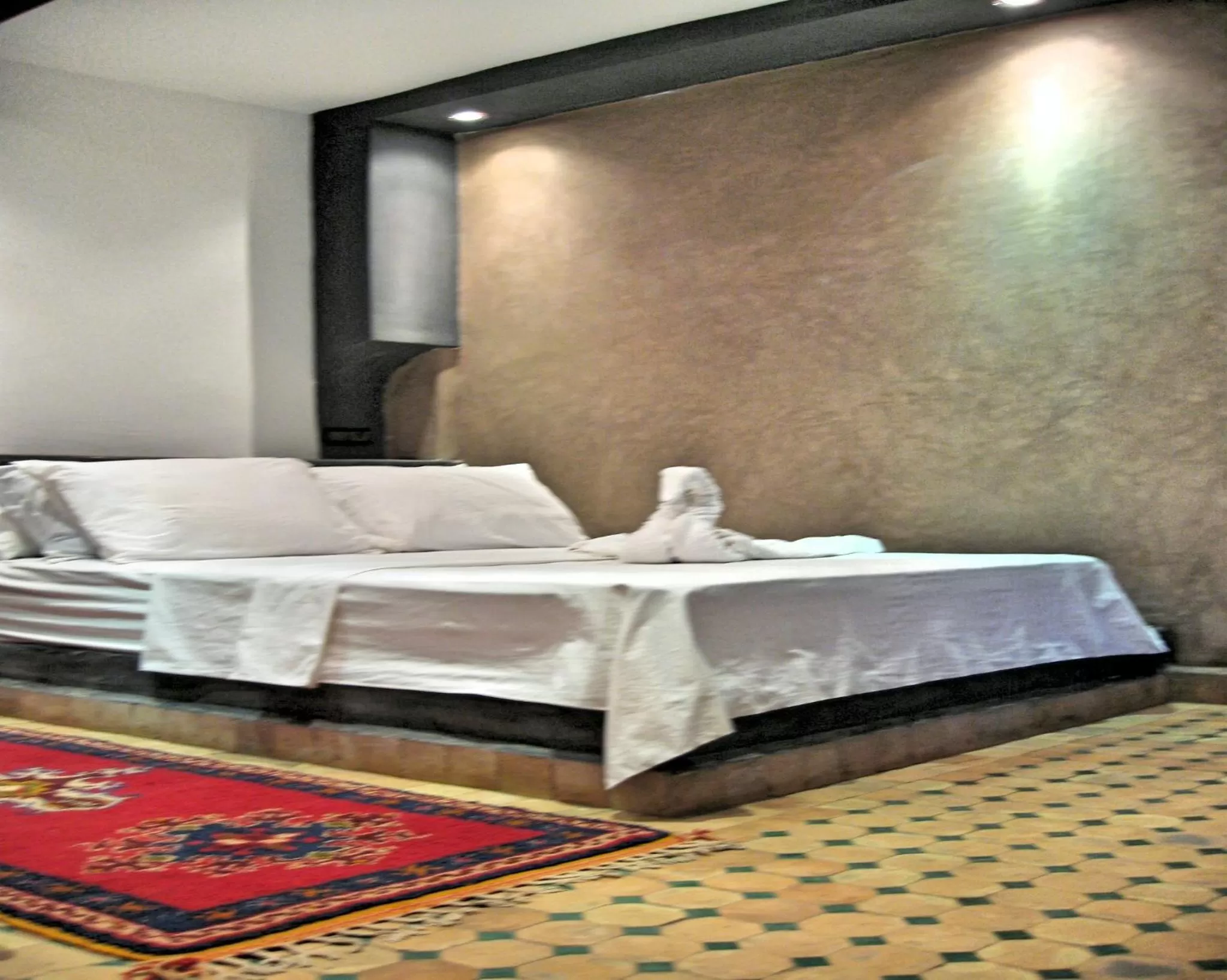 Living room, Bed in Hotel Restaurant La Kasbah