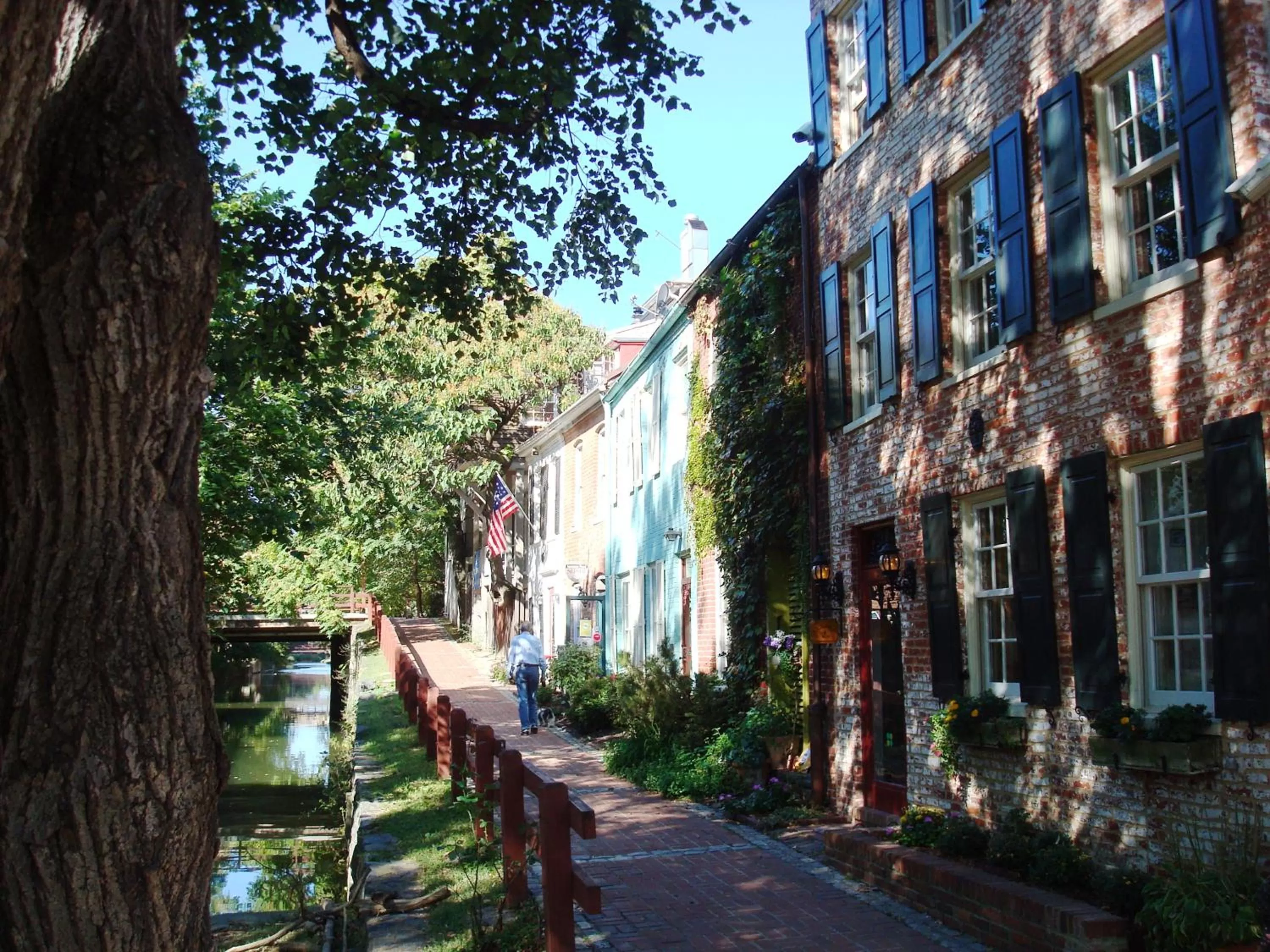 Neighbourhood in The Georgetown Inn