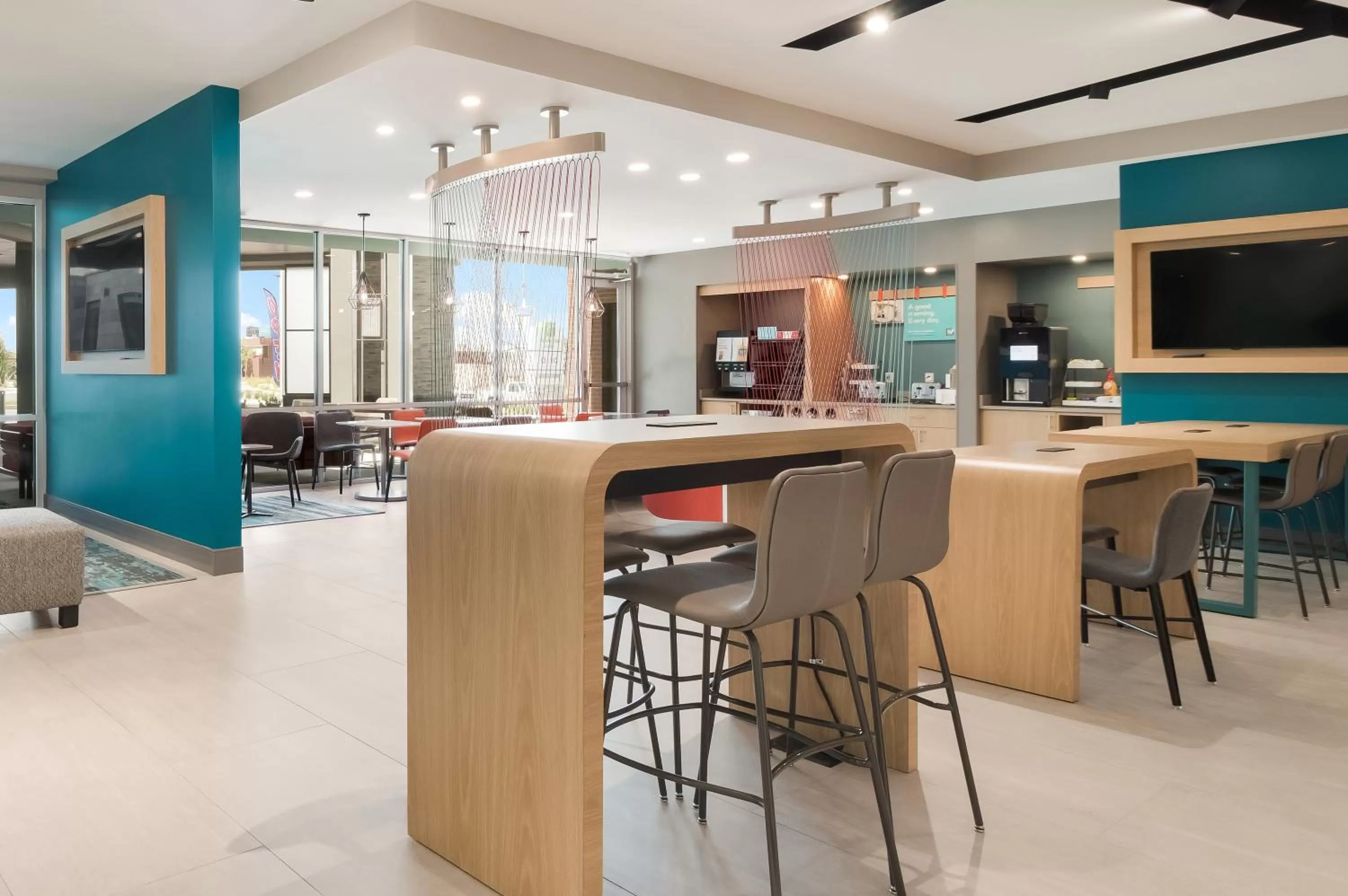 TV and multimedia in avid hotels - Mt Juliet Nashville Area by IHG