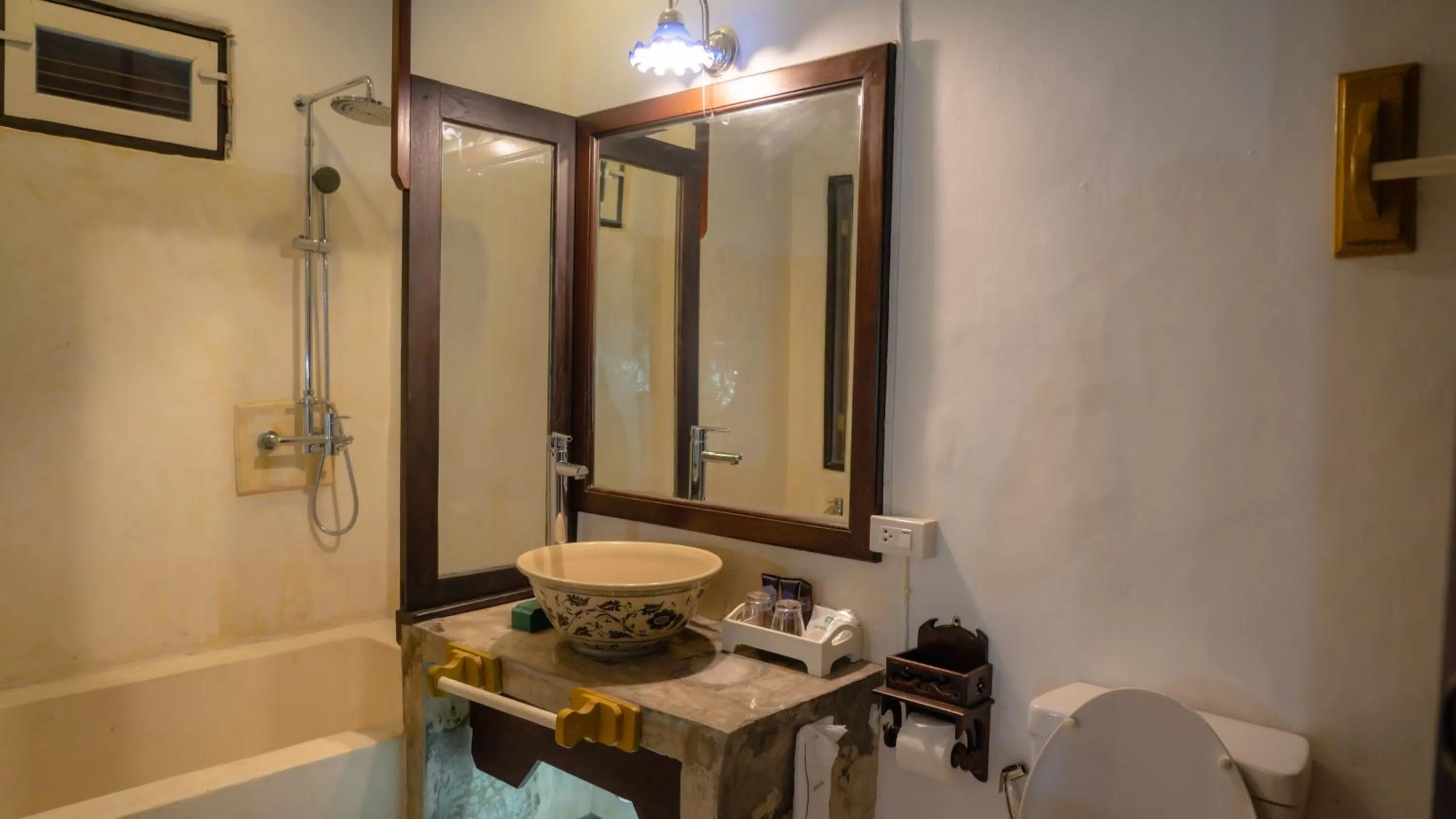 Bathroom in Cheva Gallery Boutique Hotel