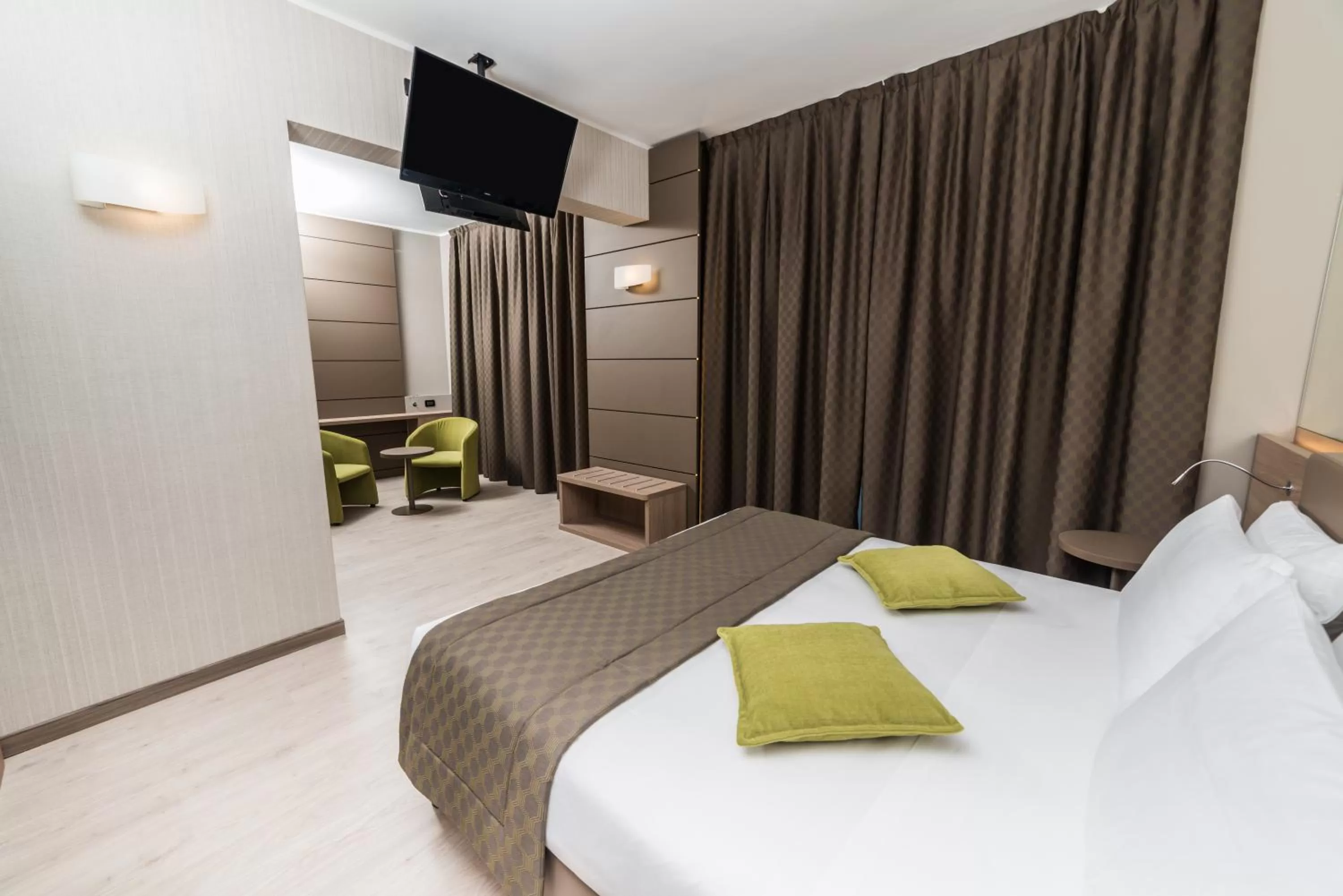 Bed in Cardano Hotel Malpensa