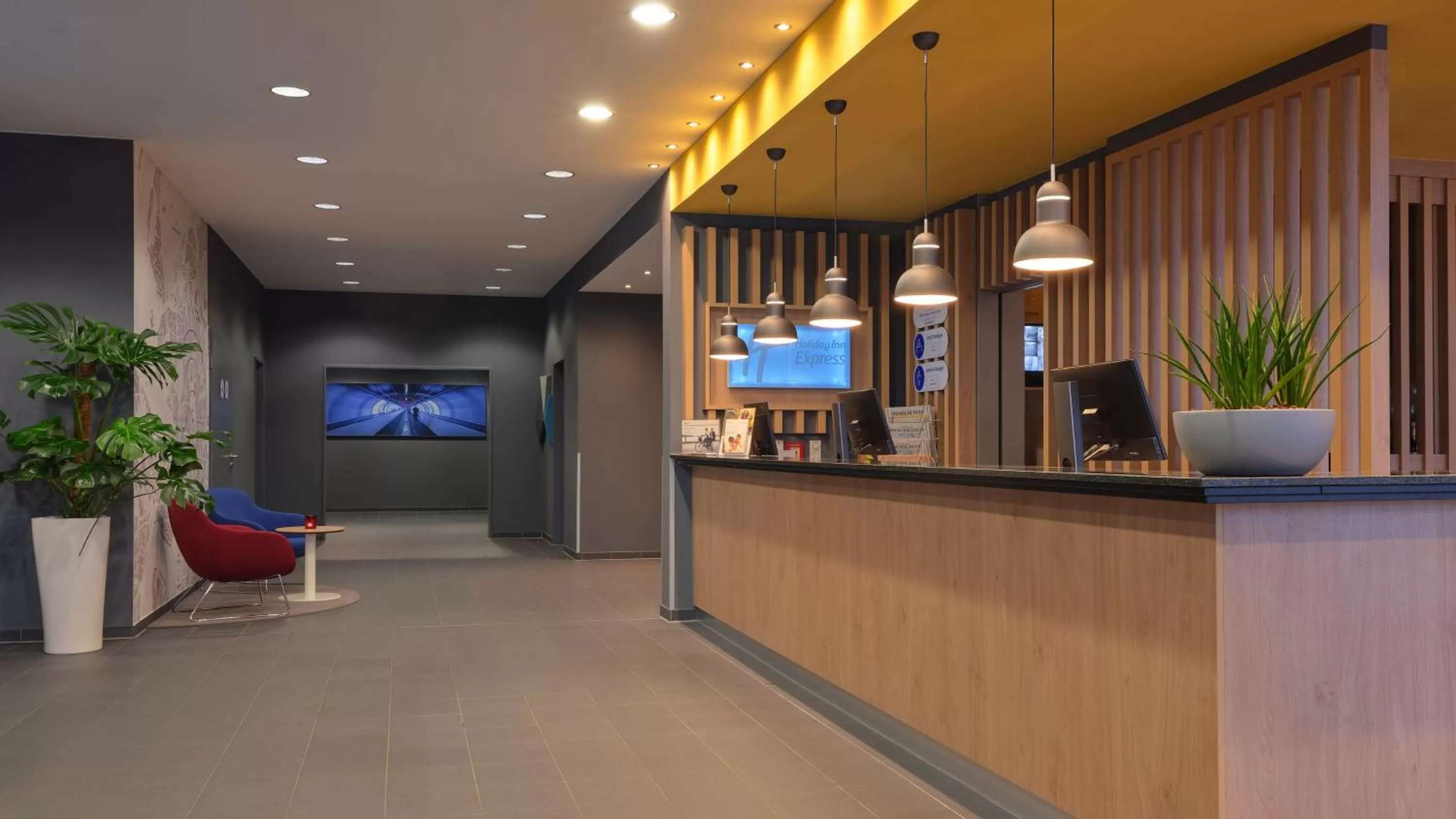 Property building in Holiday Inn Express Düsseldorf - City North by IHG