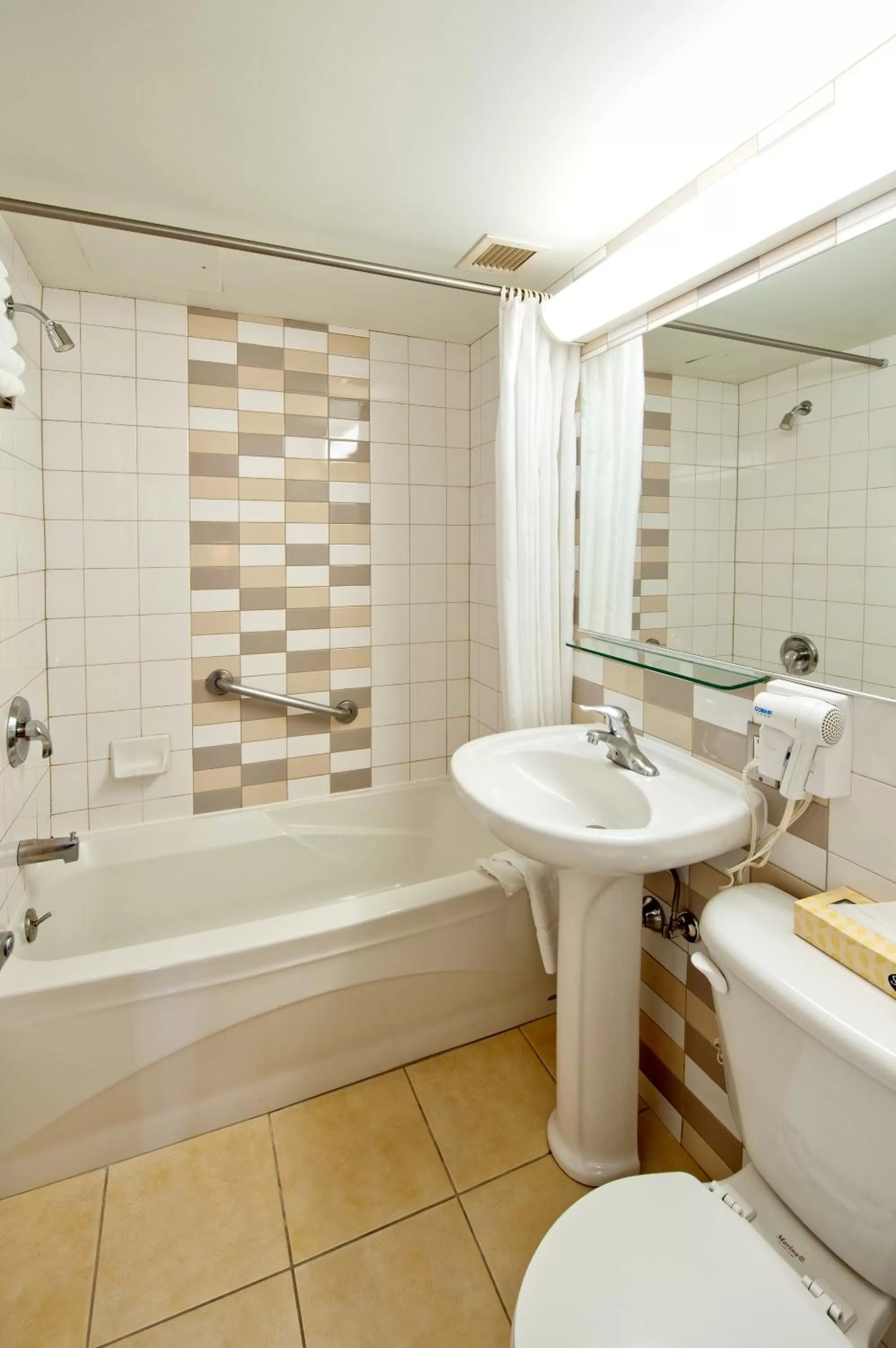 Bathroom in L'Appartement Hôtel