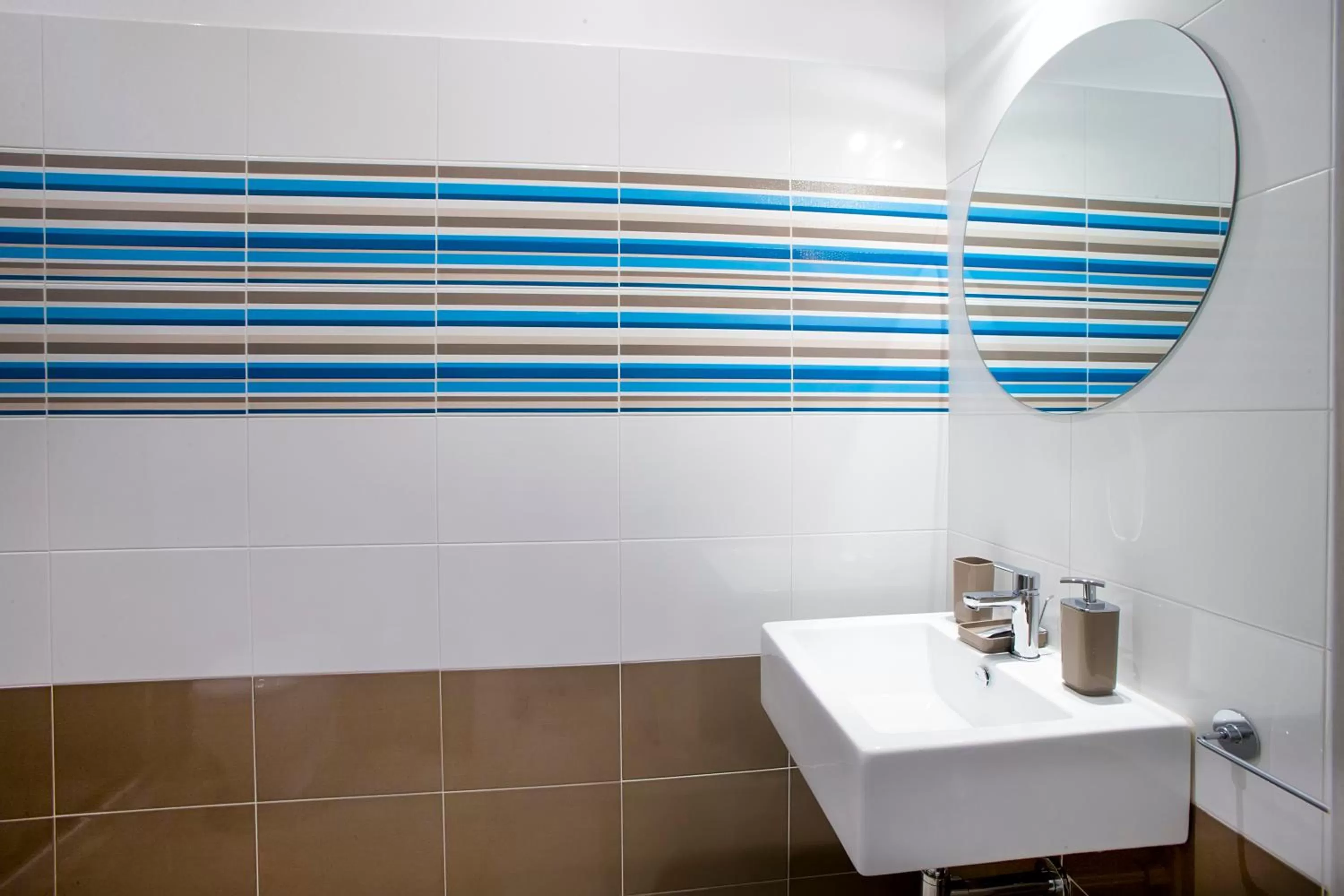 Bathroom in La Rocca Scavata