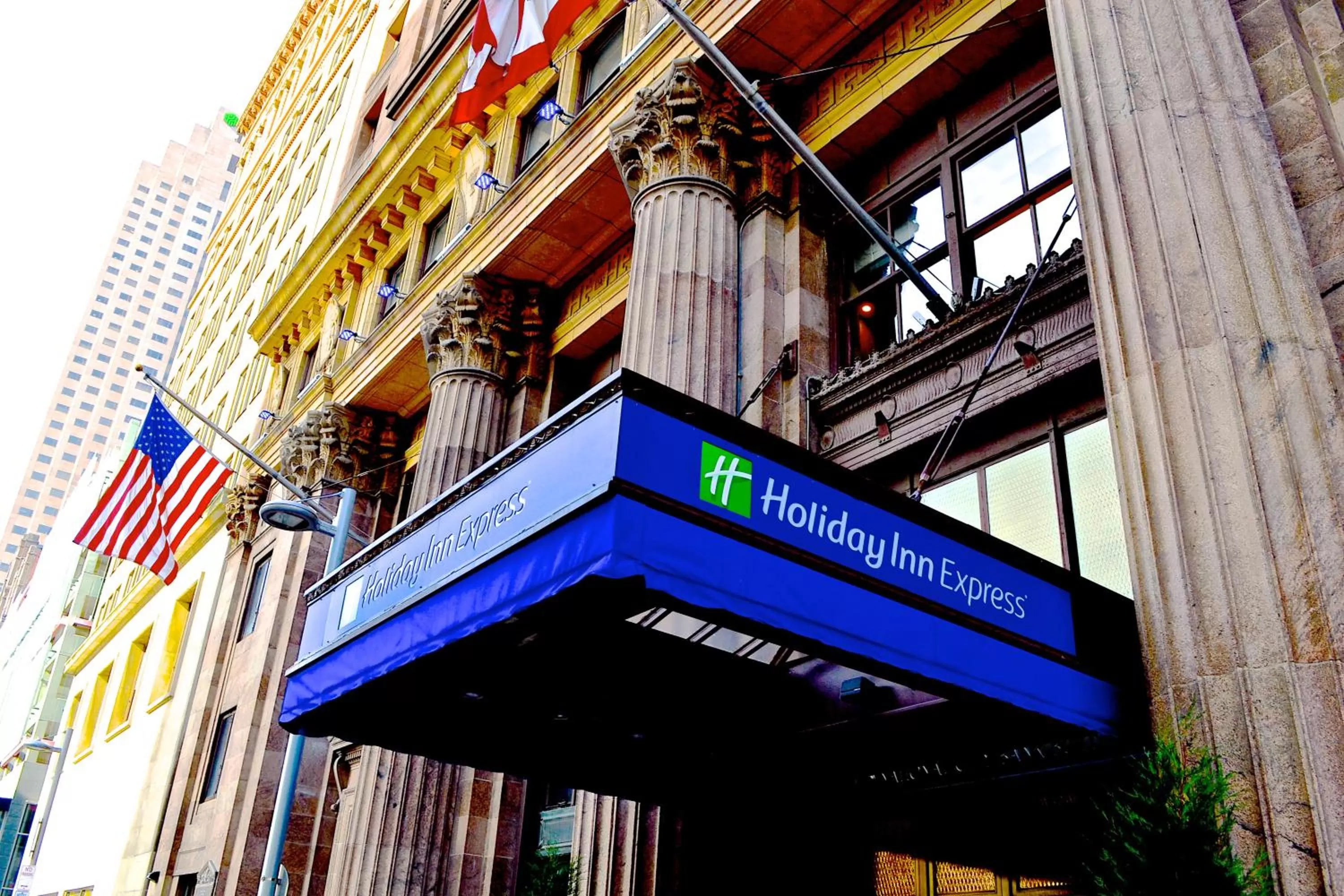 Property building in Holiday Inn Express Cleveland Downtown by IHG