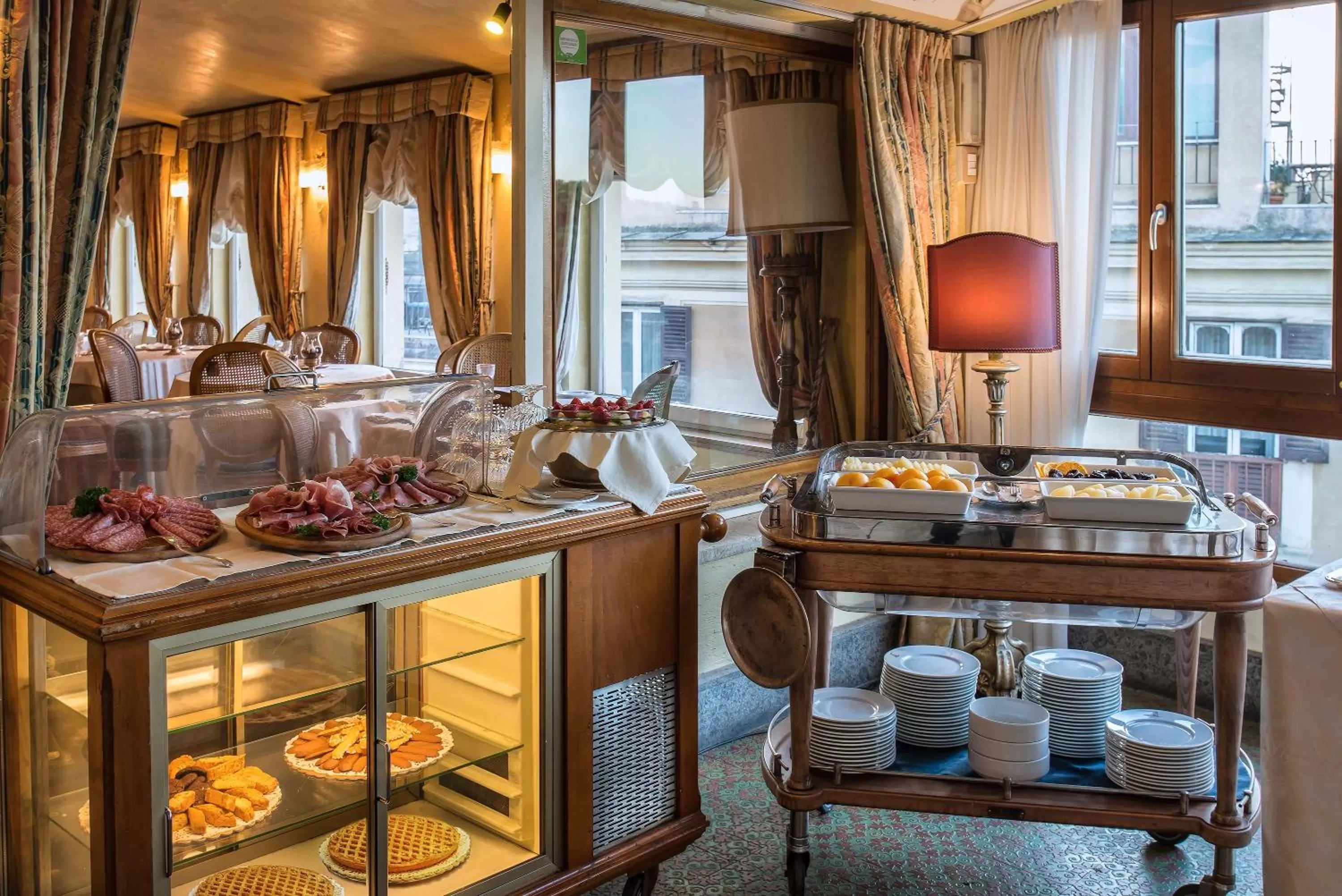 Breakfast in Hotel Forum