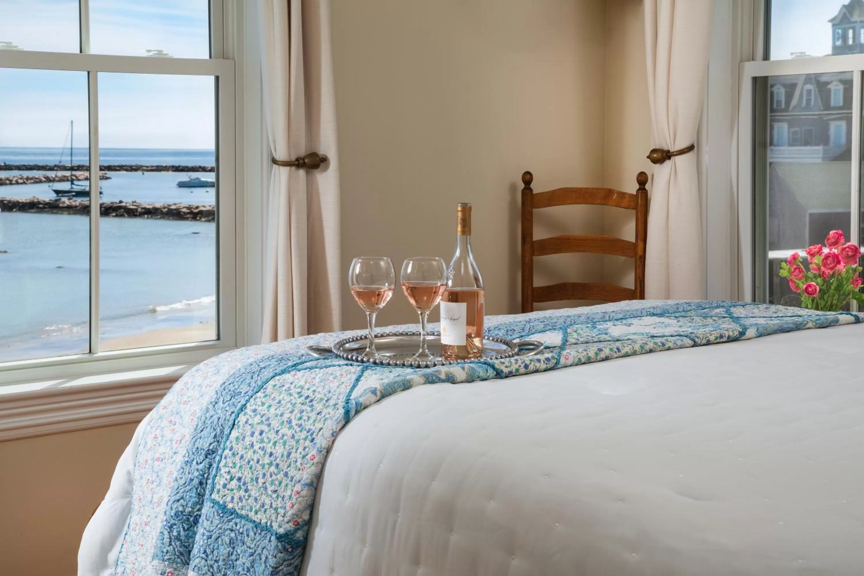 Bedroom, Bed in Avonlea