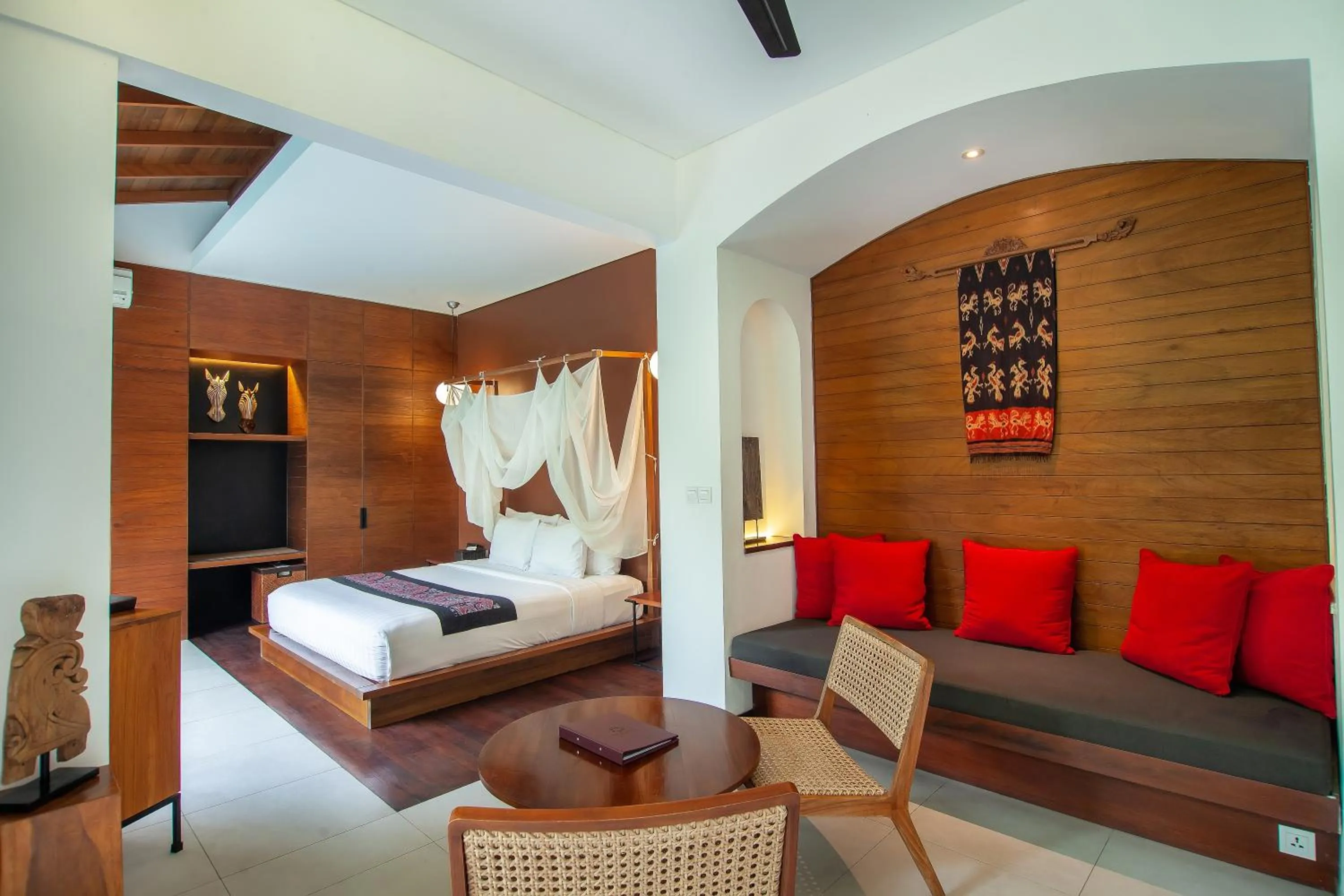 Bed in Abia Villa Legian