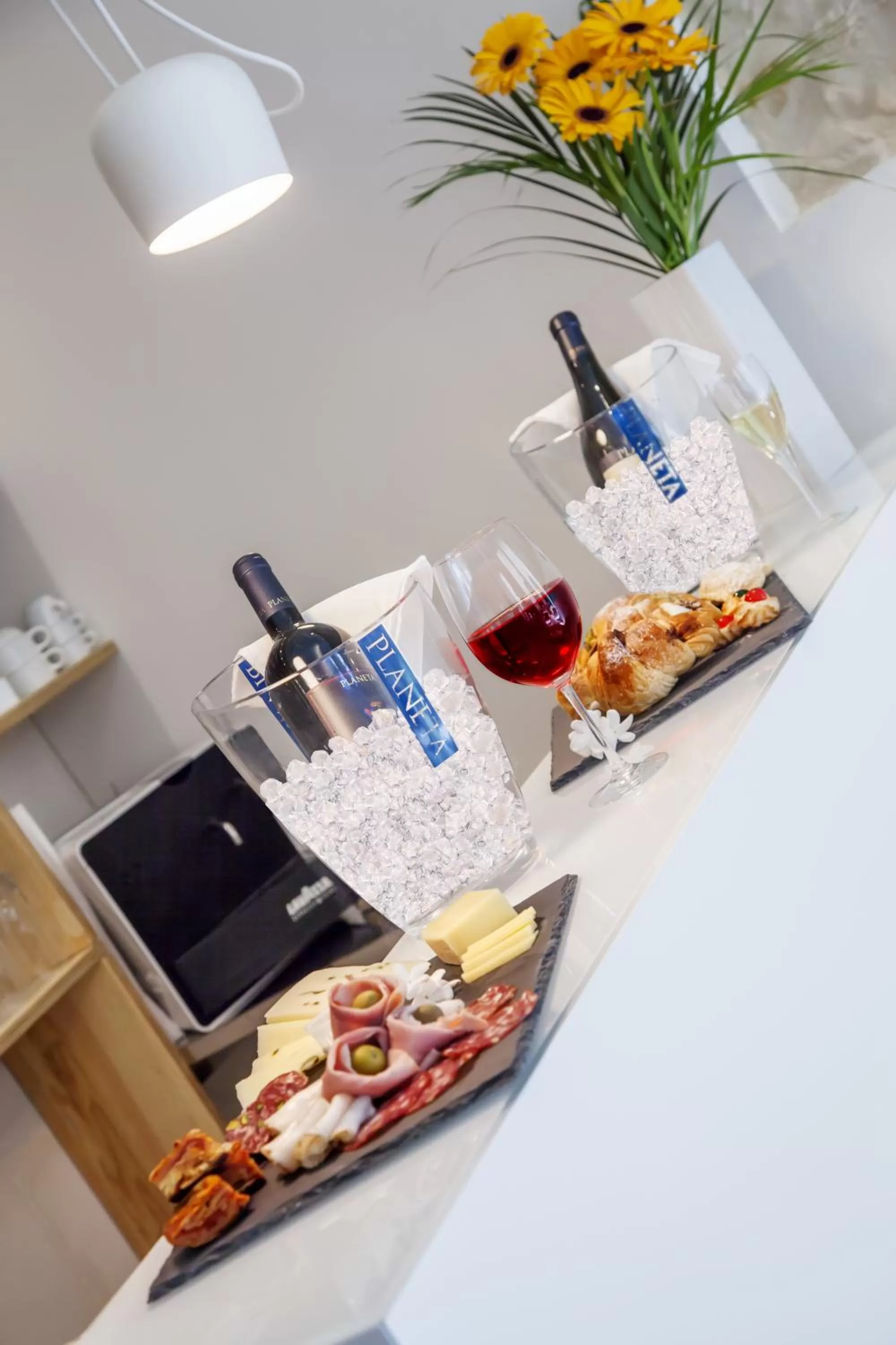 Lounge or bar in Iblaresort Boutique Hotel