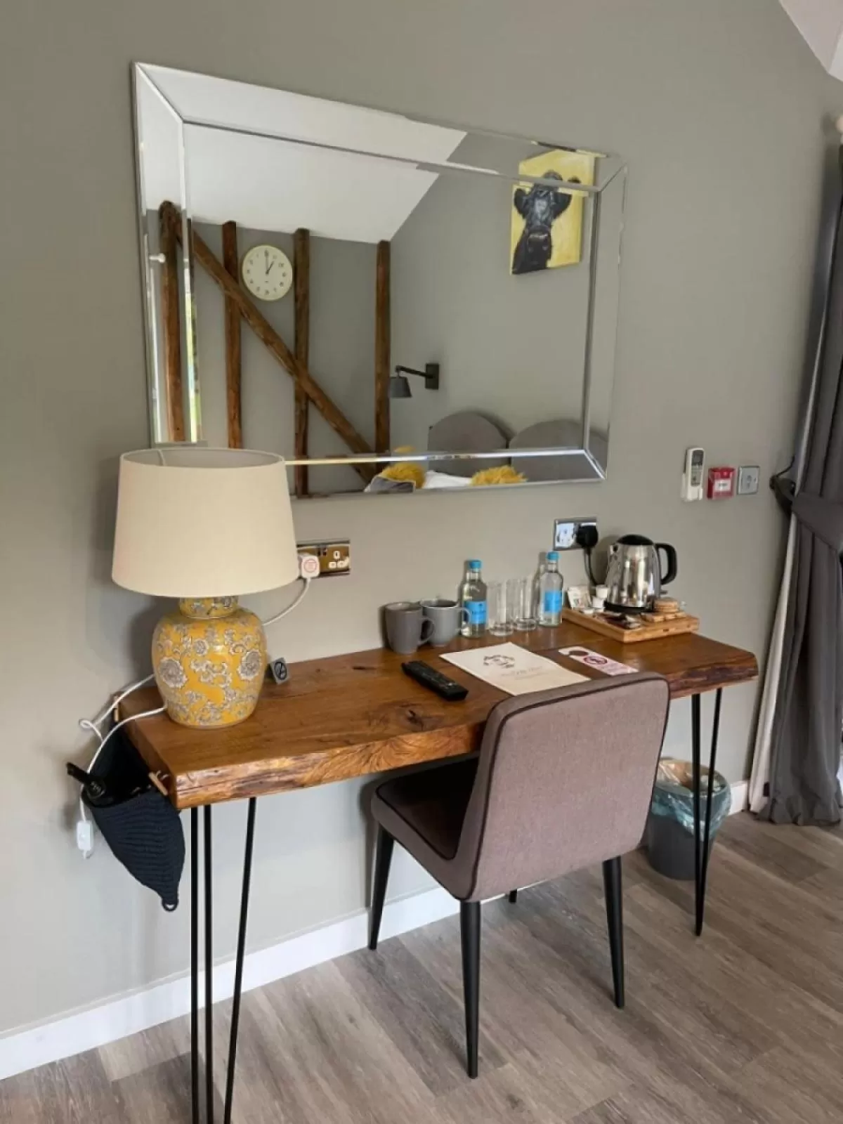 Bedroom in The British Queen, Meldreth