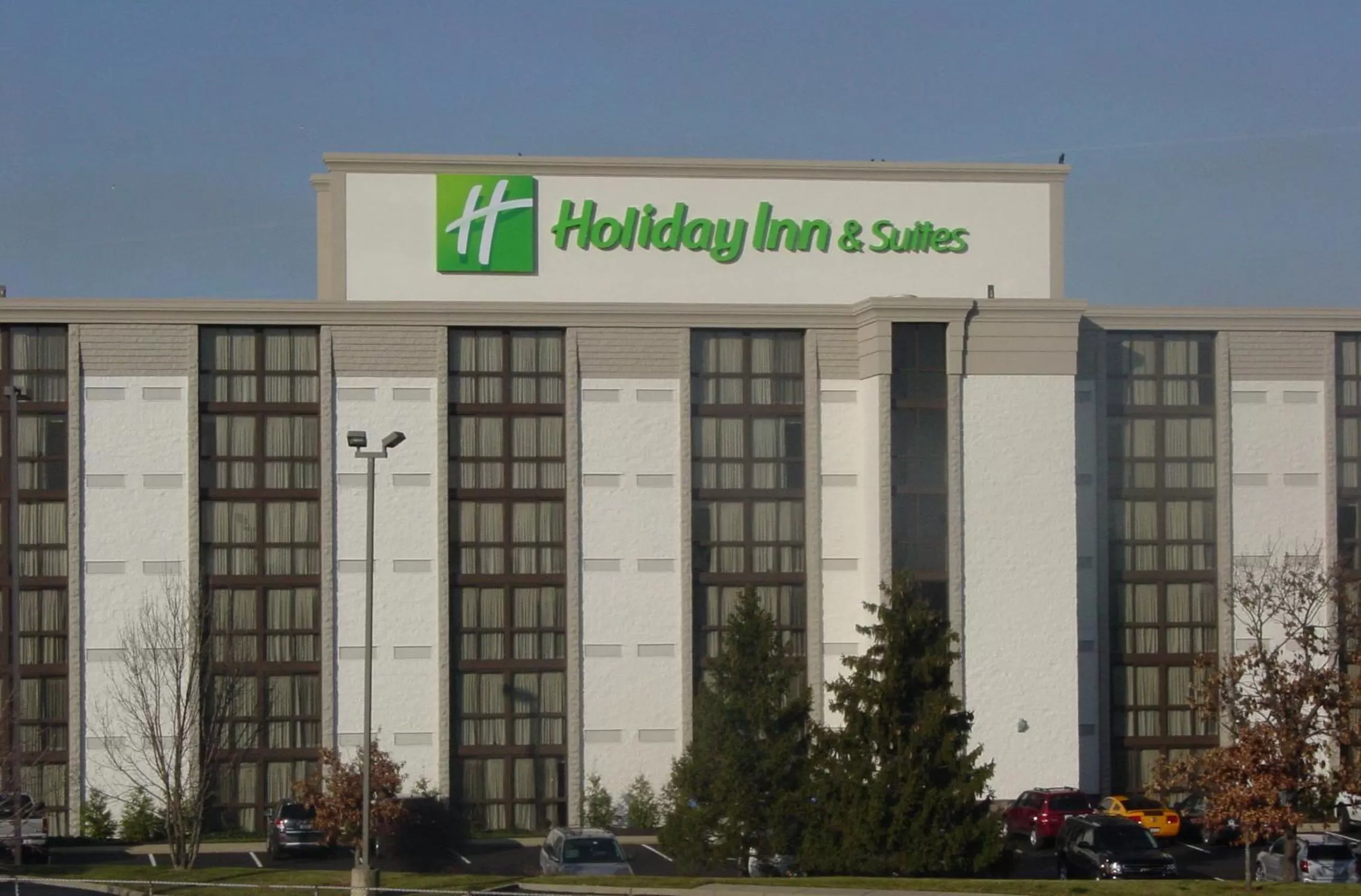 Property building in Holiday Inn Cincinnati-Eastgate by IHG