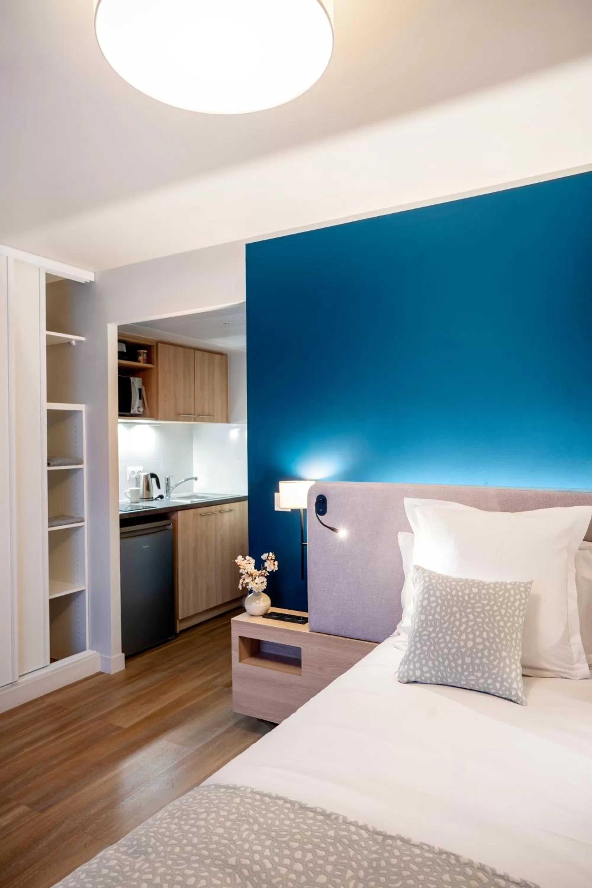 Bed in Residhome Saint Ouen