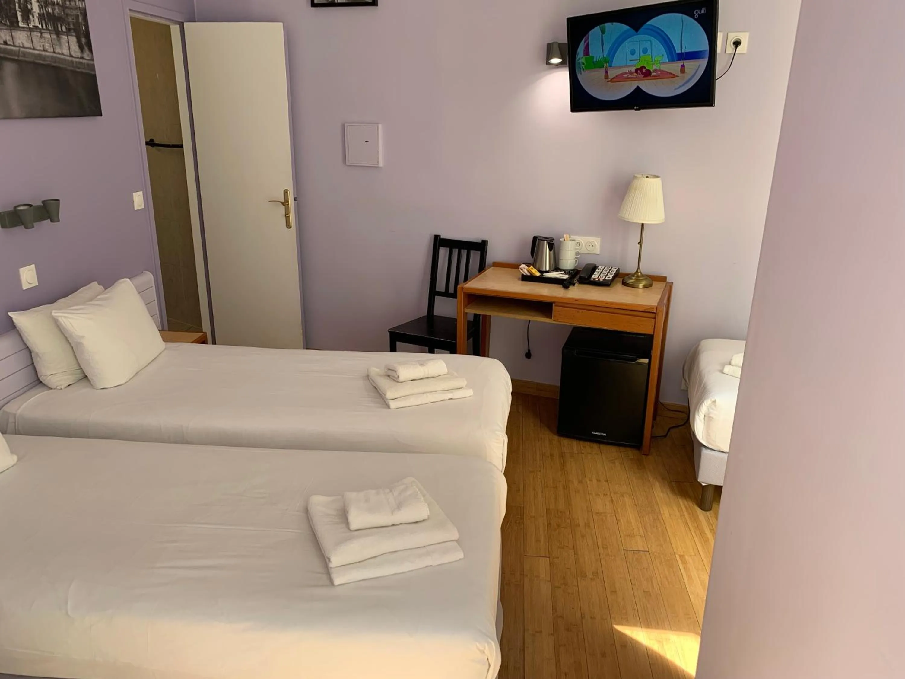 Bed in Hôtel Apollo Opéra