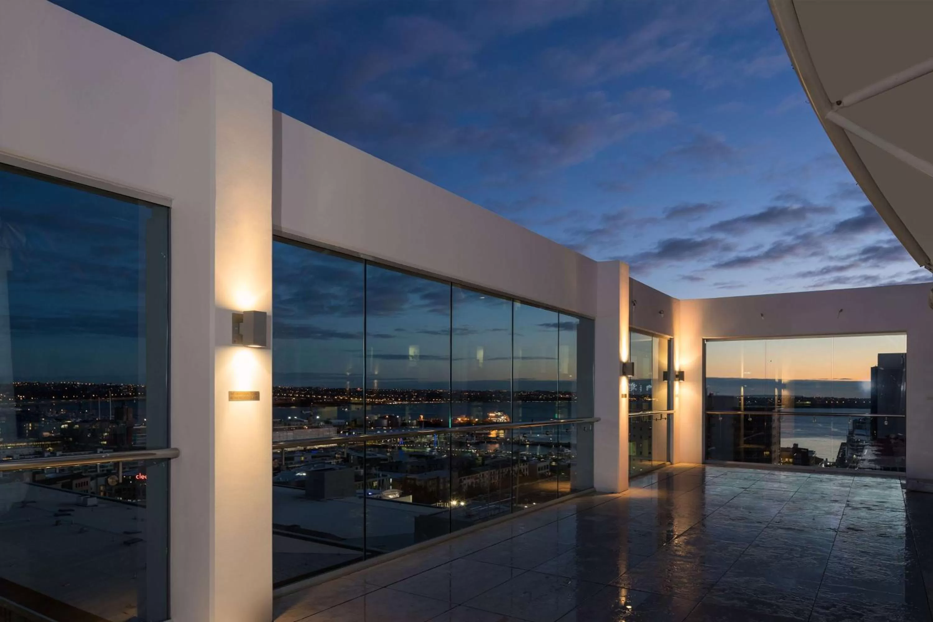 Property building in Rydges Auckland