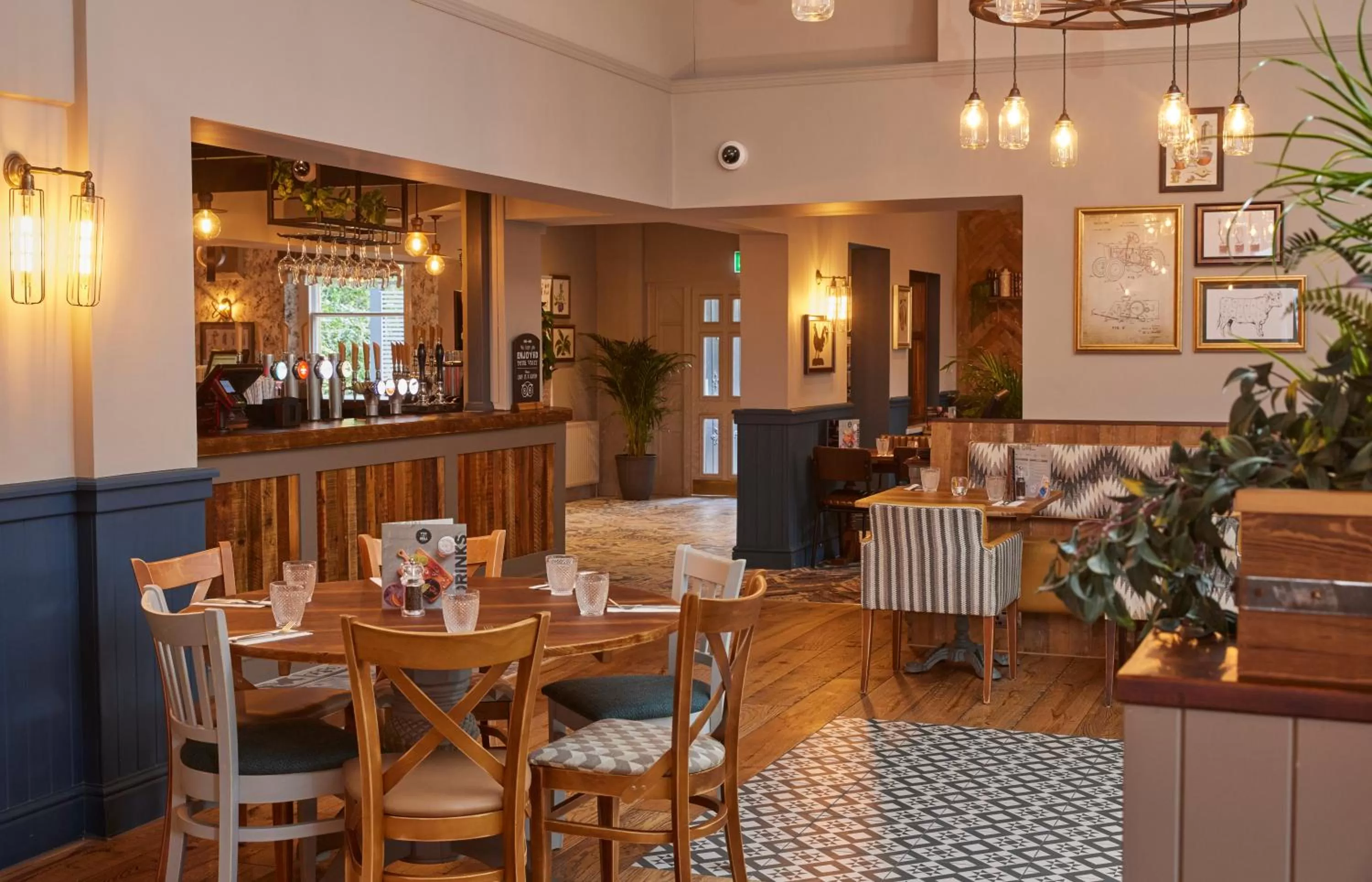Restaurant/places to eat in Holmfield Arms by Greene King Inns