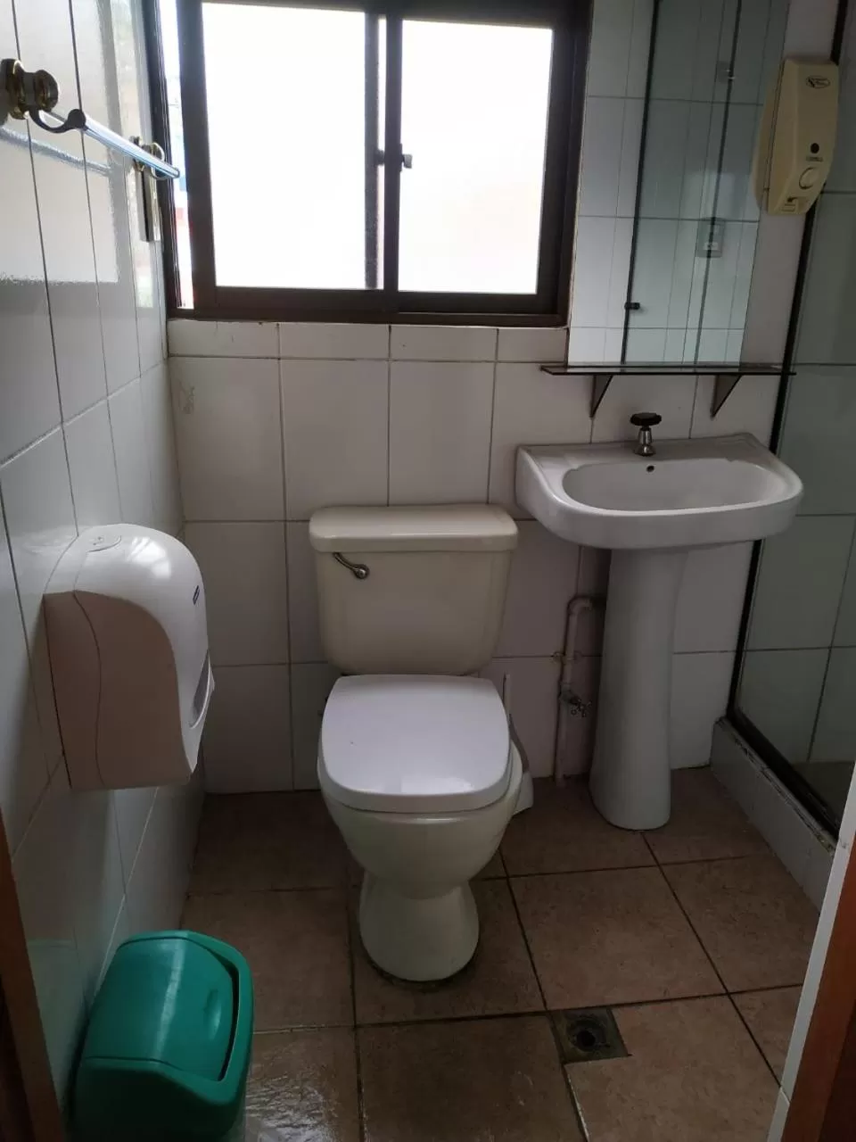 Bathroom in Hostal Terrabella SRL